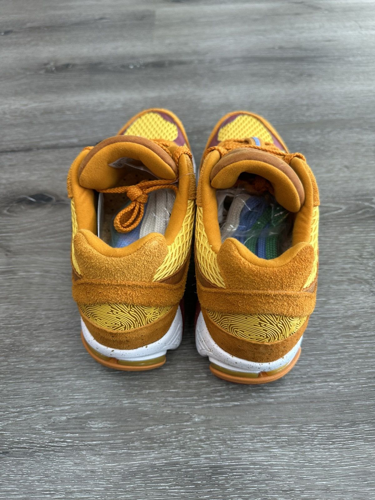 New Balance × Salehe Bembury Salehe Bembury x New Balance 2002R “Peace Be The Journey” Size US 10 / EU 43 - 4 Thumbnail