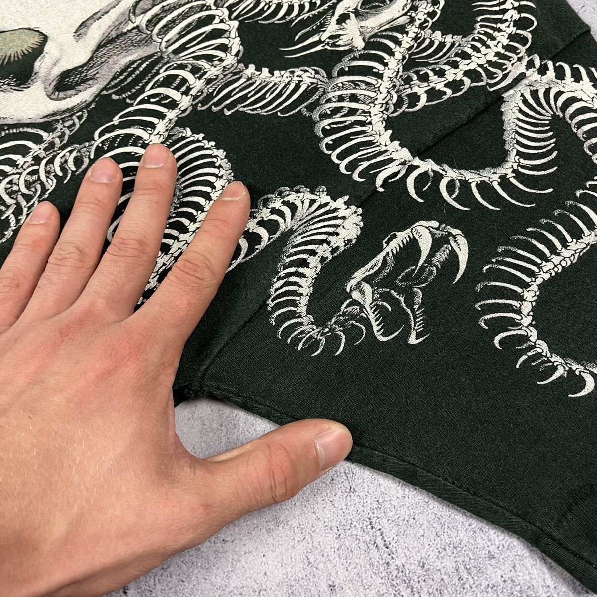 Liquid Blue × Vintage Vintage Liquid Blue Medusa rare AOP tee 1993 Size US L / EU 52-54 / 3 - 13 Thumbnail