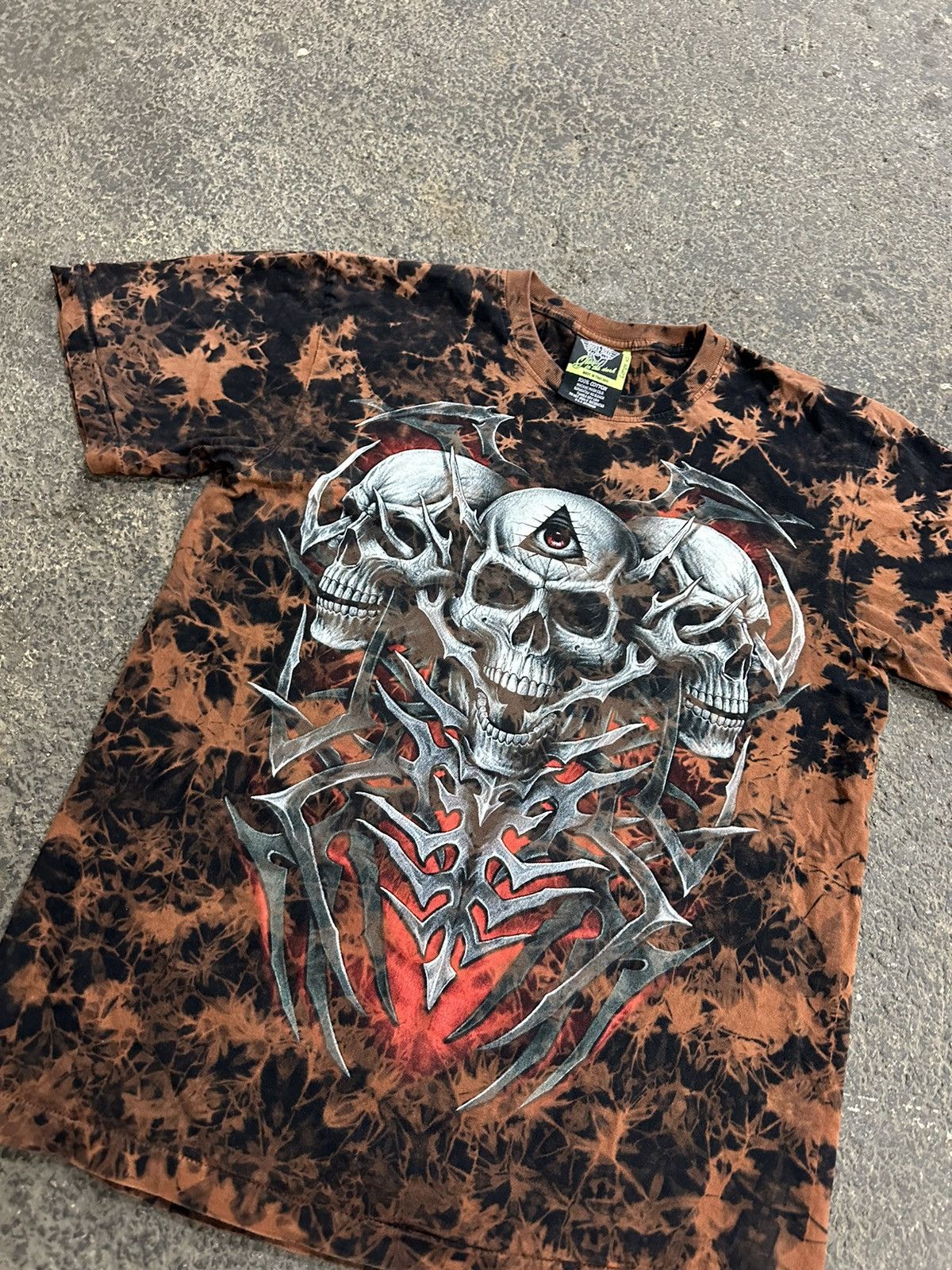 Vintage Y2K skull grunge graphic t shirt Size US L / EU 52-54 / 3 - 2 Thumbnail