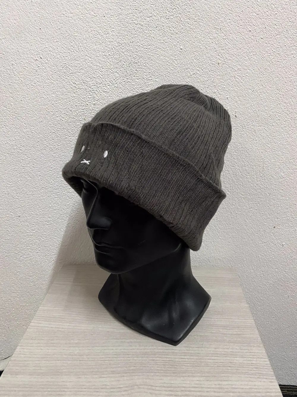 Japanese Brand × Vintage Japanese Brand Small Emoji Beanie Hat Size ONE SIZE - 3 Thumbnail