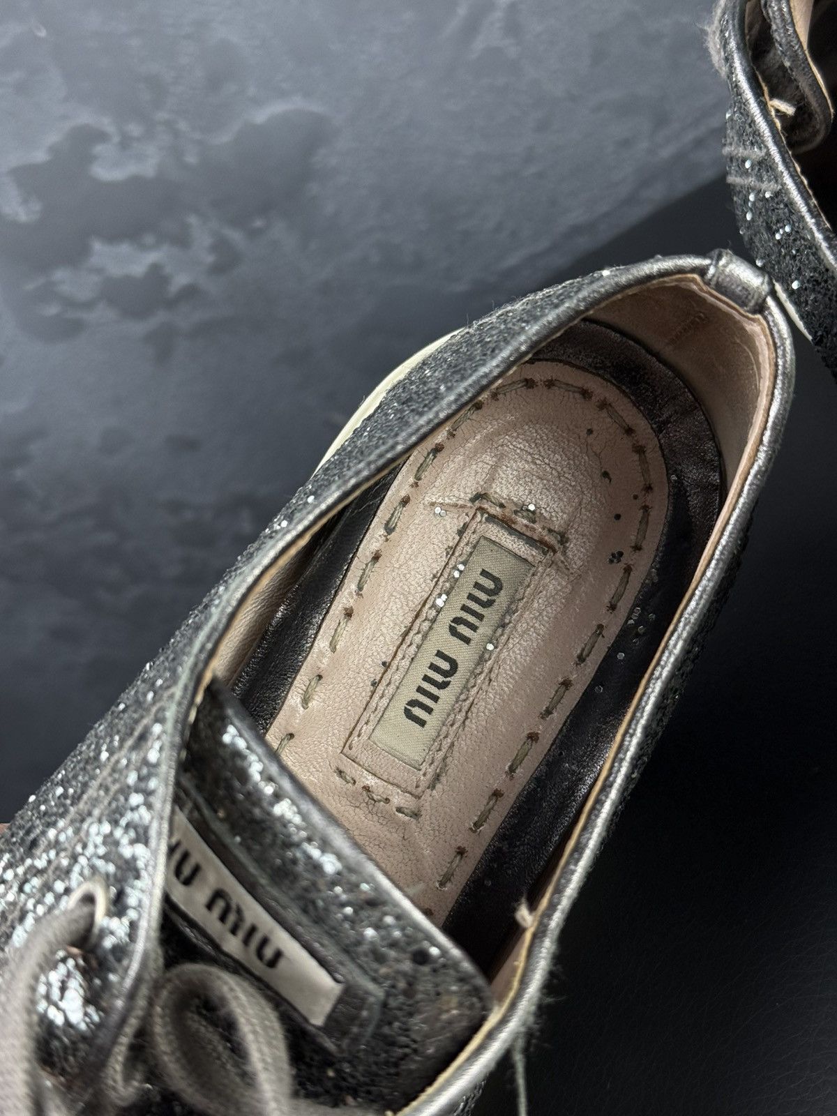 Miu Miu Miu Miu Metallic Grey Glitter Low Top Sneakers Size 38.5 Size US 8 / IT 38 - 9 Thumbnail