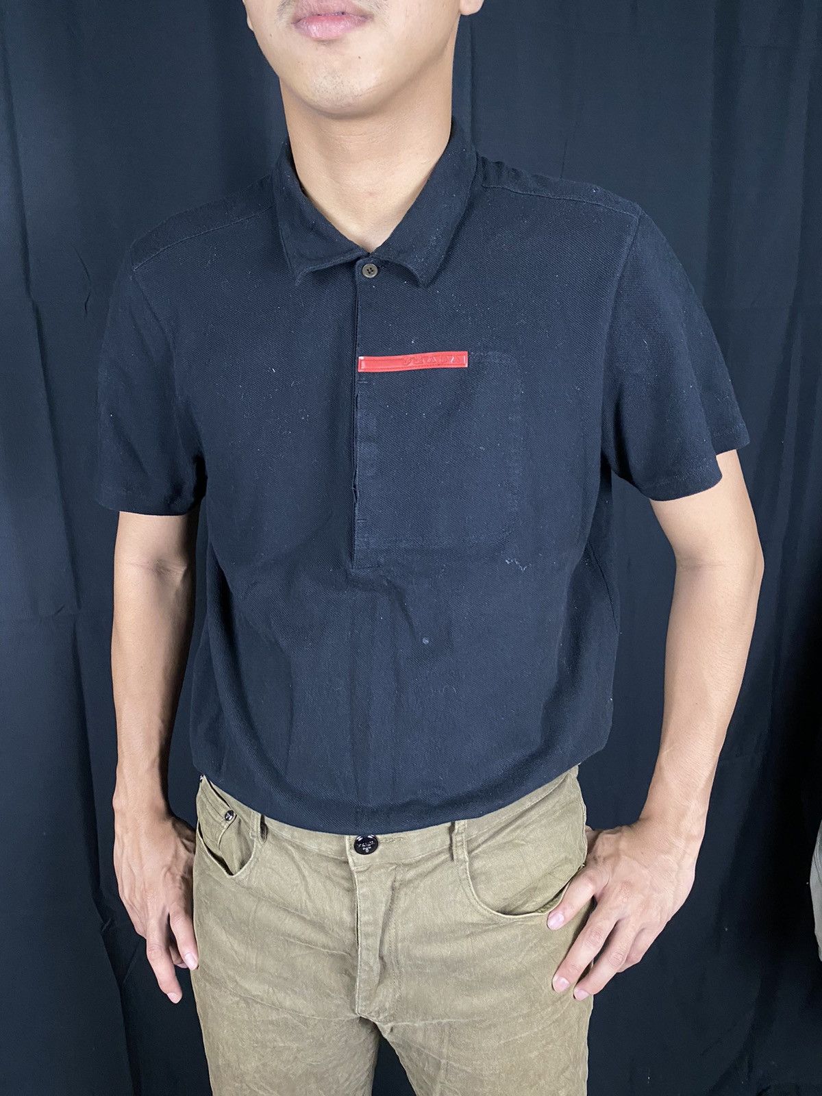Prada Prada Button T Shirt Size US S / EU 44-46 / 1 - 2 Thumbnail