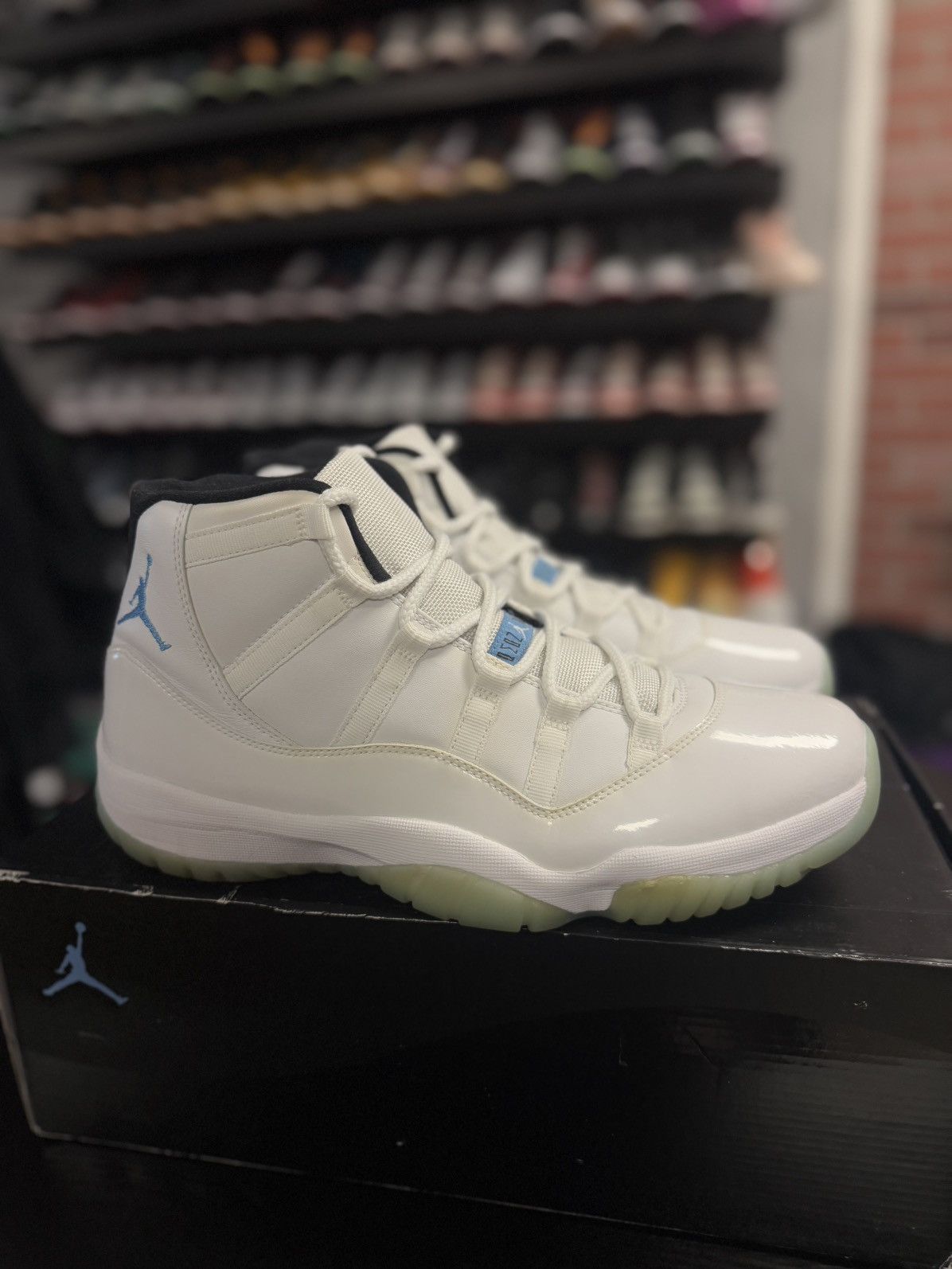Jordan Brand × Nike Jordan 11 Legand Blue Size 11.5 2014 OG Clean 🧼 Size US 11.5 / EU 44-45 - 2 Thumbnail