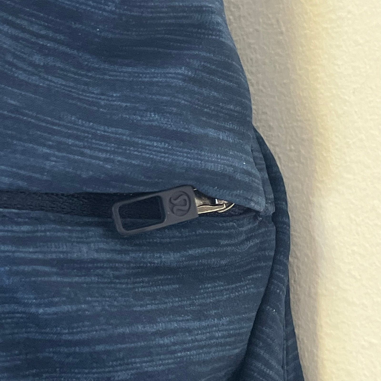 Lululemon Lululemon T.H.E. Short 9 Inch Heather Navy Lined Medium Size US 32 / EU 48 - 4 Thumbnail