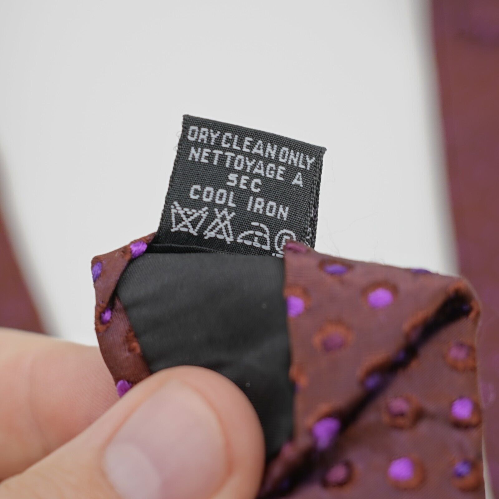 Hugo Boss Boss Hugo Boss Reddish Purple Woven Polka Dot Short Silk Tie Size ONE SIZE - 6 Thumbnail