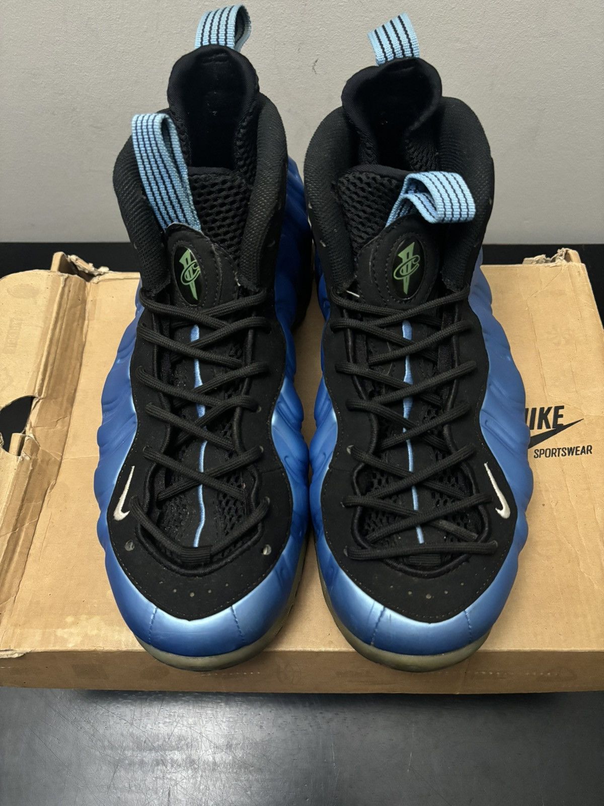Nike Nike Air Foamposite One University Blue Size US 9 / EU 42 - 2 Thumbnail