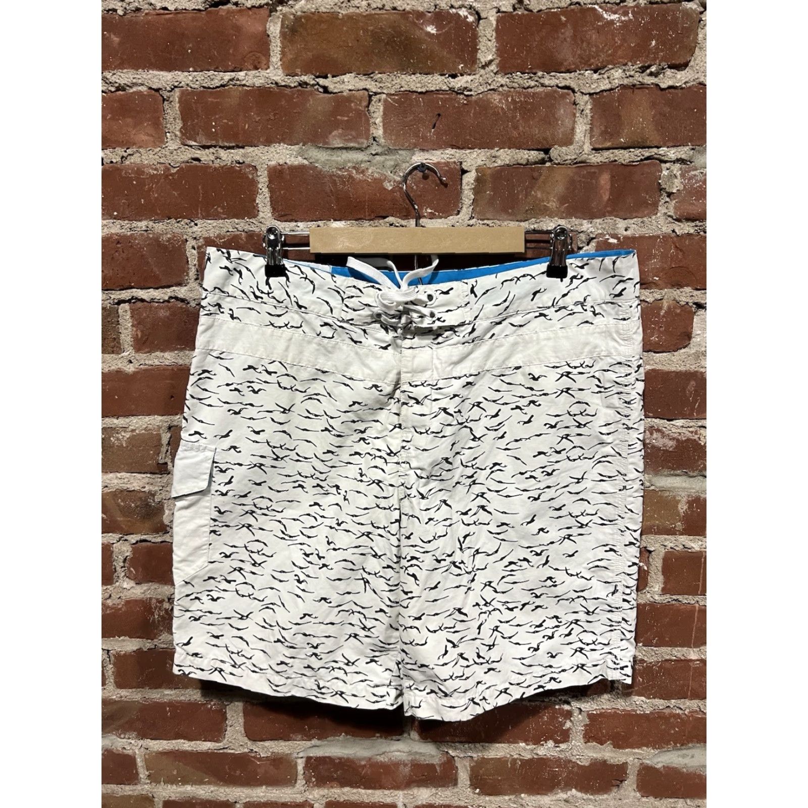 Vintage Loomstate for Target Mens White Beach Boardshorts Bottom L White Summer Beach Loomstate for Target Mens Boardshorts Size US 33 - 2 Thumbnail