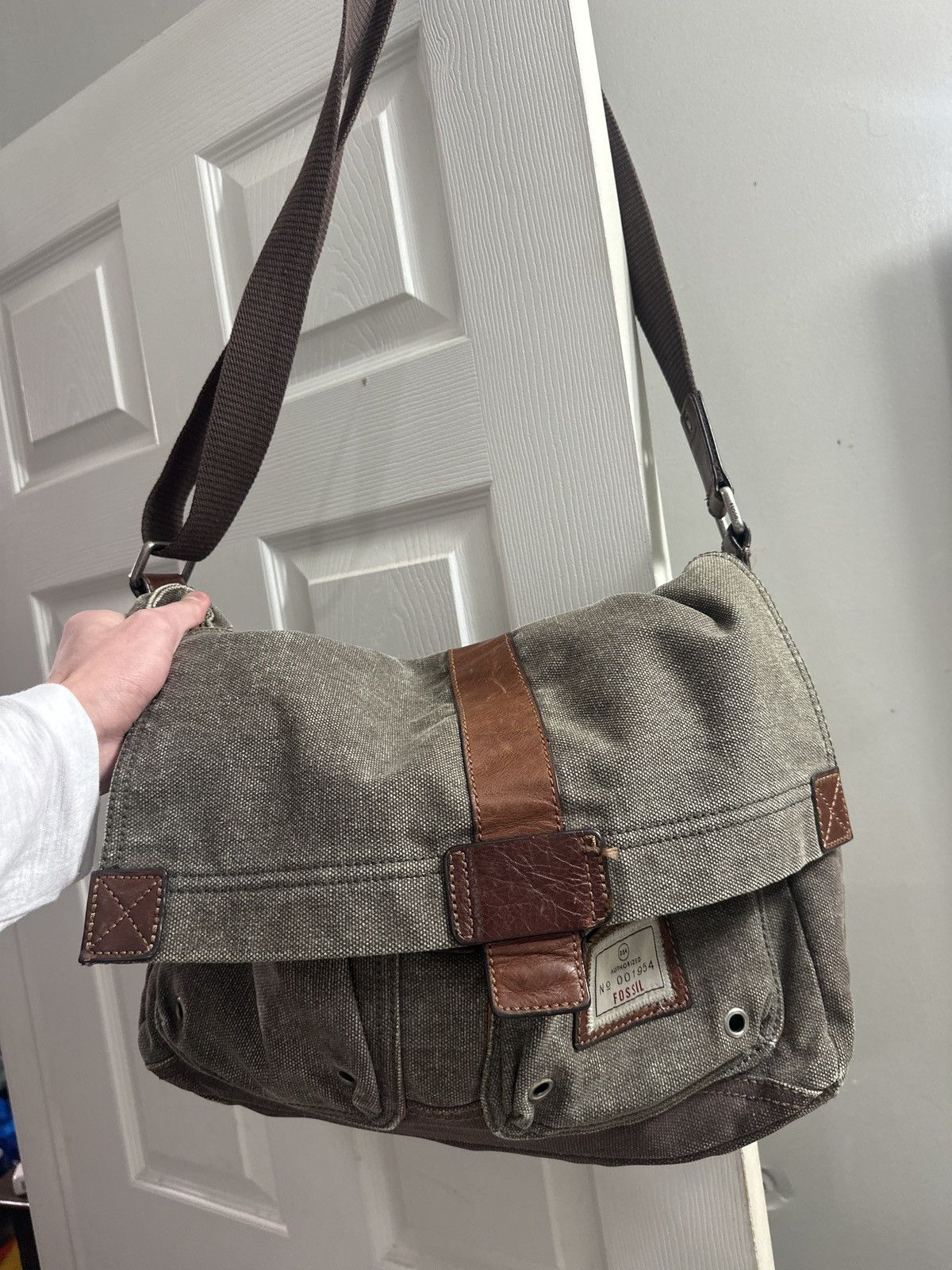 糸田シスカ様　【FOSSIL vintage 1954】3way ビンテージ Fossil × Vintage Vintage 054 Authorized No 001954 Fossil Bag | Grailed
