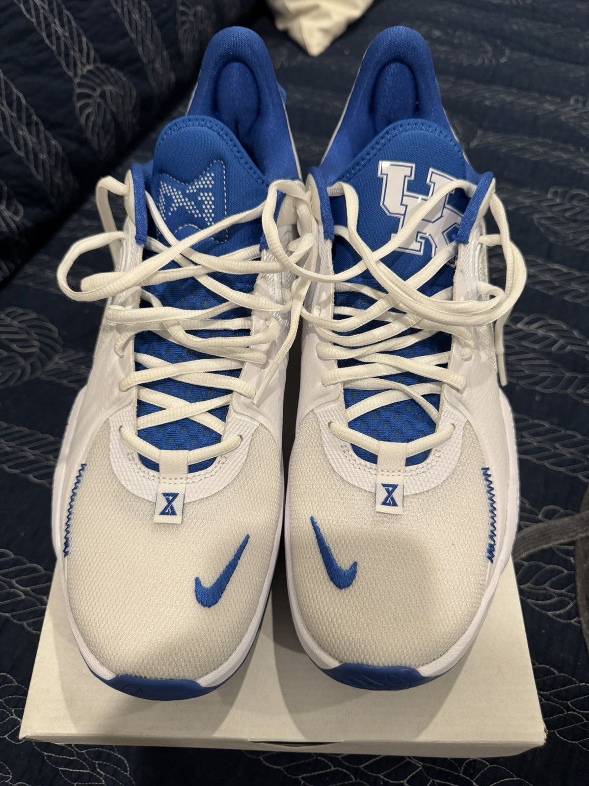 Nike Paul george 5 Kentucky PE size 12 Size US 12 / EU 45 - 1 Thumbnail