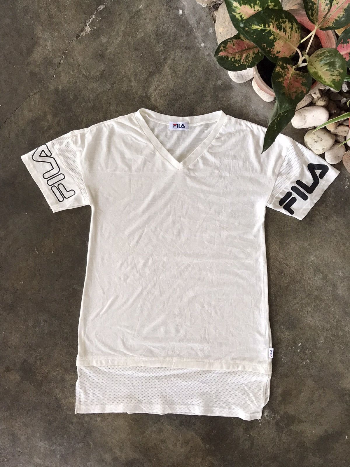 Fila × Vintage FILA Off White V neck shirt Size US M / EU 48-50 / 2 - 6 Thumbnail