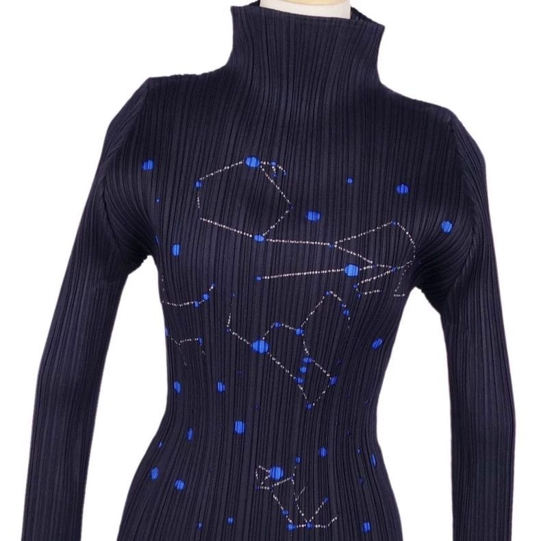 Issey Miyake Issey Miyake Blue constellation pleated long-sleeved shirt Size L / US 10 / IT 46 - 4 Thumbnail