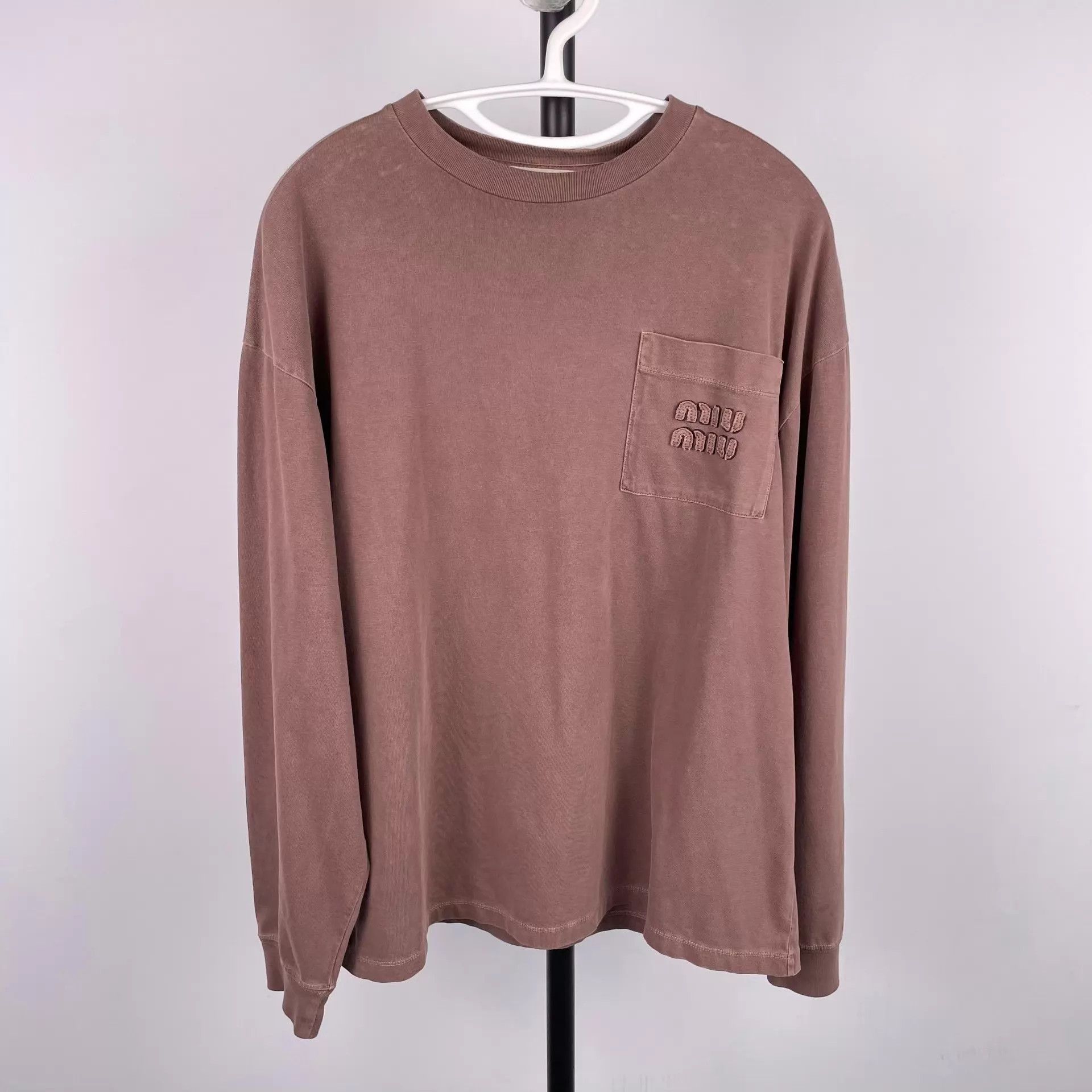 Miu Miu MIU MIU brown long sleeve sweatshirt XS Size XS / US 0-2 / IT 36-38 - 1 Thumbnail