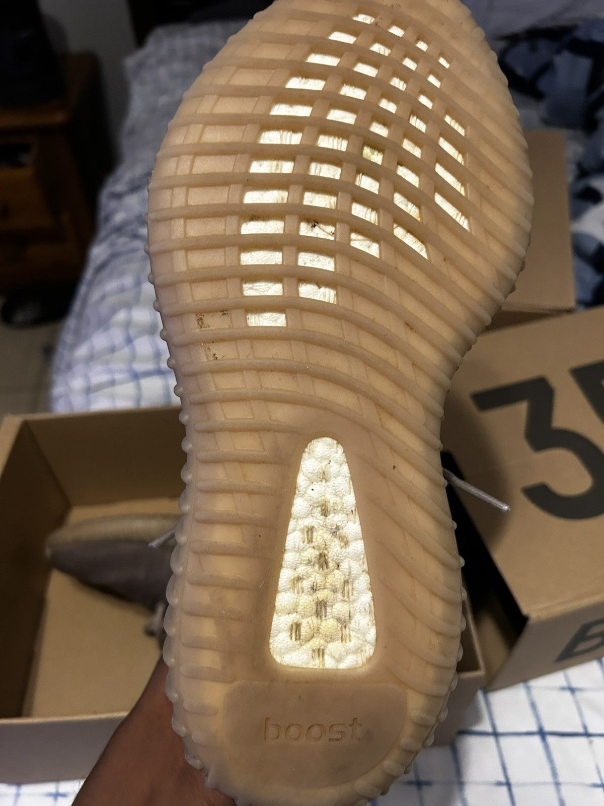 Yeezy Yeezy Boost 350 V2 Cream trainers Size US 8 / EU 41 - 5 Thumbnail