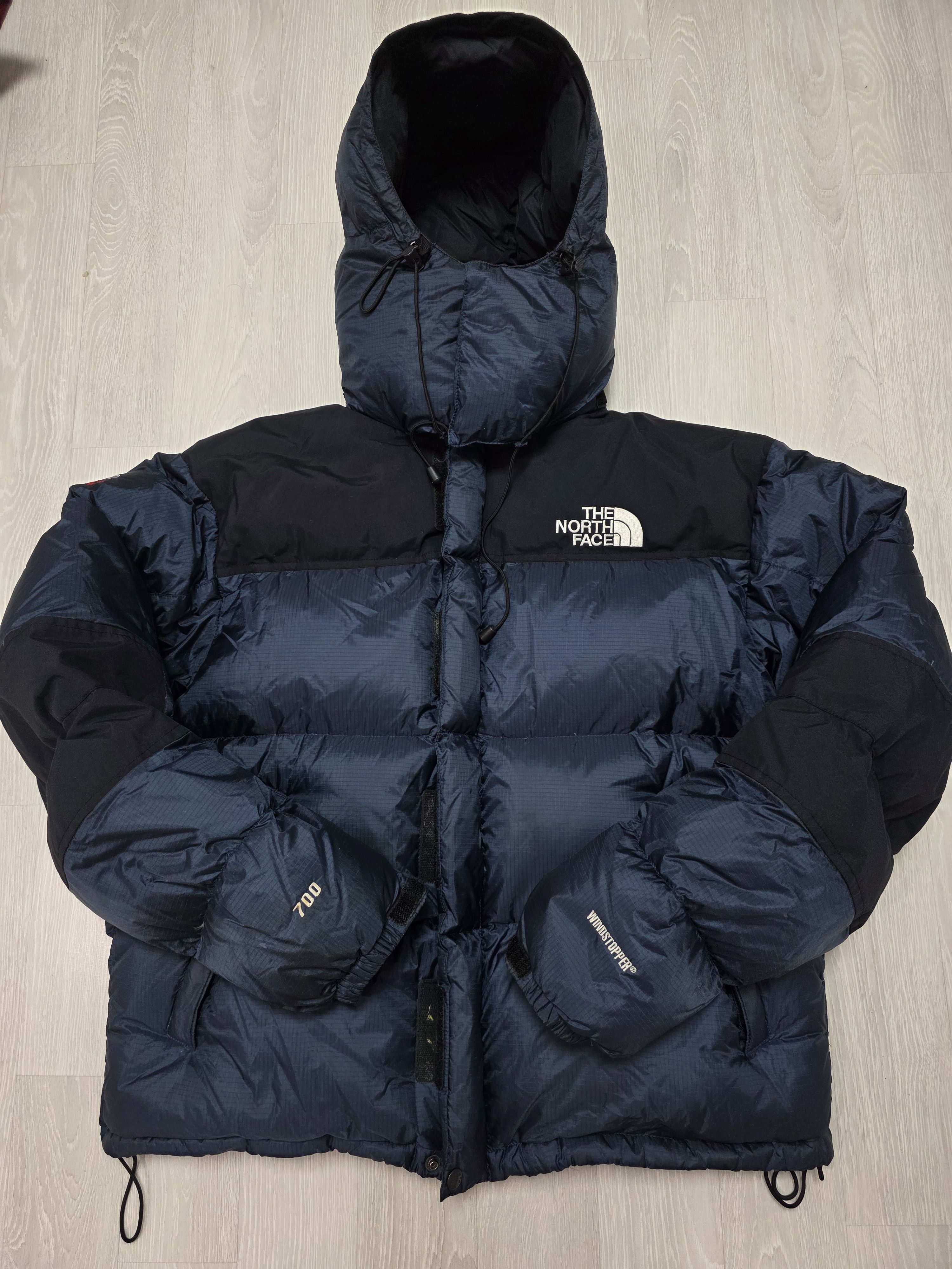 The North Face THE NORTH FACE BALTORO 700 PUFFER JACKET Size US L / EU 52-54 / 3 - 1 Thumbnail