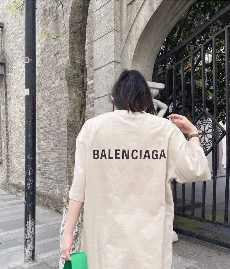 Balenciaga Balenciaga Embroidered front and back short sleeves Size US L / EU 52-54 / 3 - 7 Thumbnail