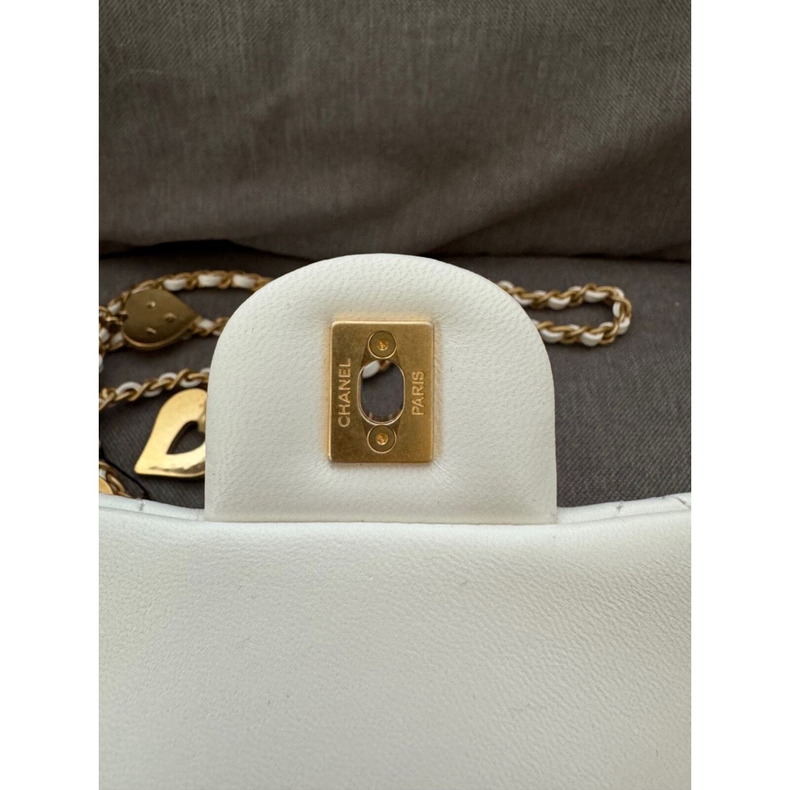 Chanel Chanel Mini Flap Open Heart Gold Logo Shoulder Crossbody Bag Size ONE SIZE - 19 Thumbnail