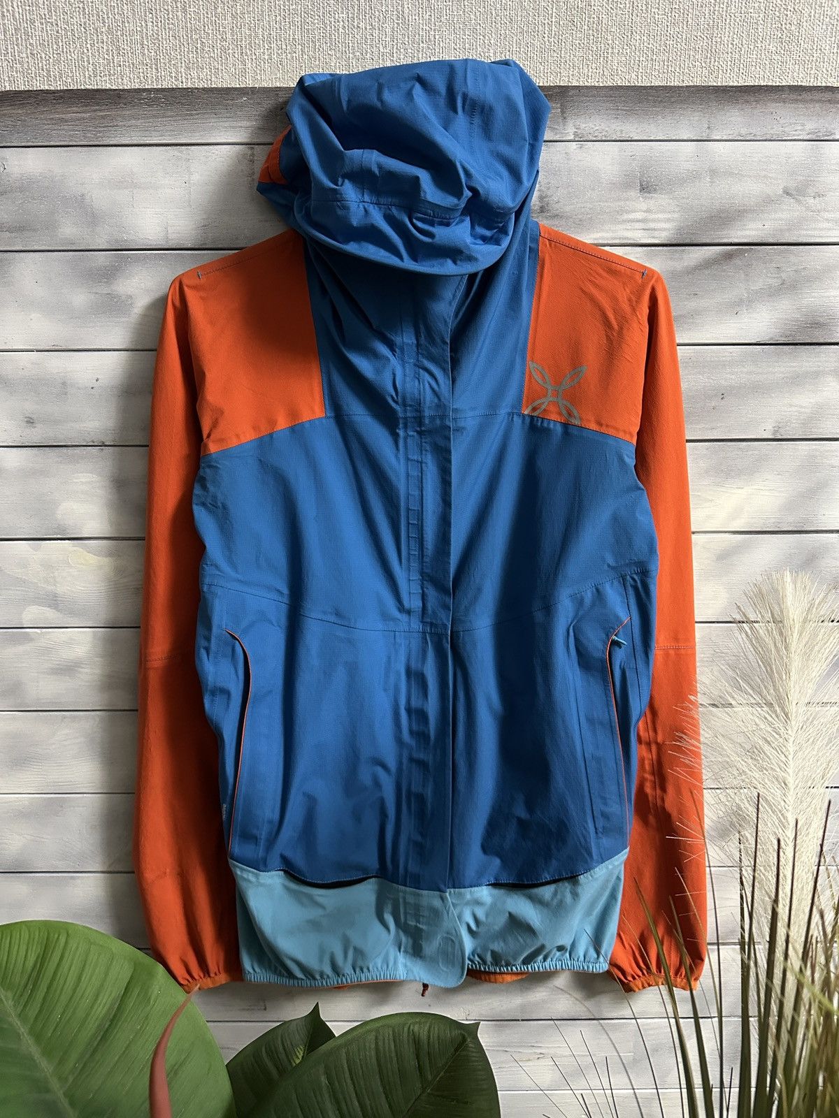 Other Outdoor Jacket Montura Gore-tex Active WMN Size M Size M / US 6-8 / IT 42-44 - 1 Thumbnail