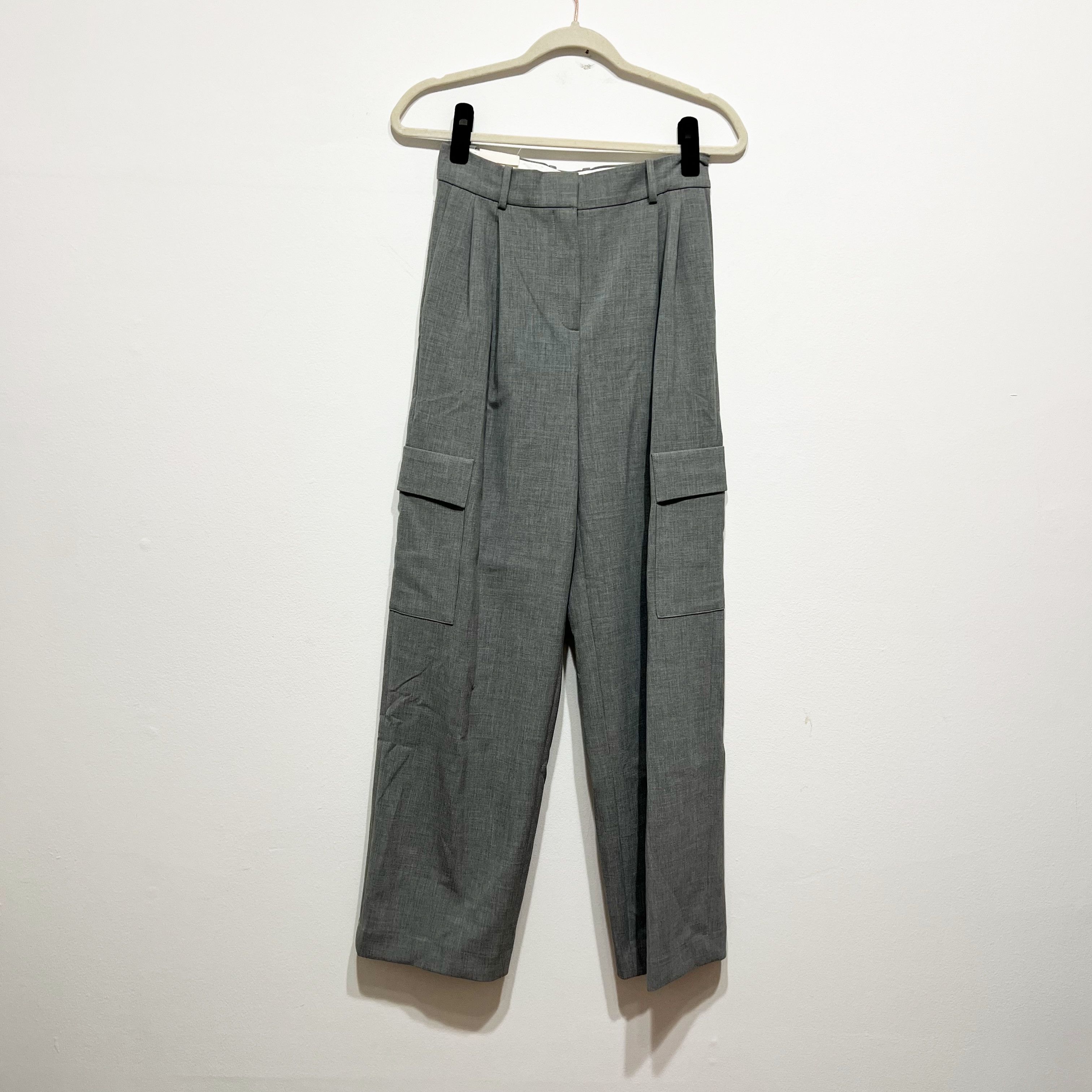 Aritzia NEW Babaton Aritzia Spotlight Cargo Size 26" / US 2 / IT 38 - 1 Thumbnail