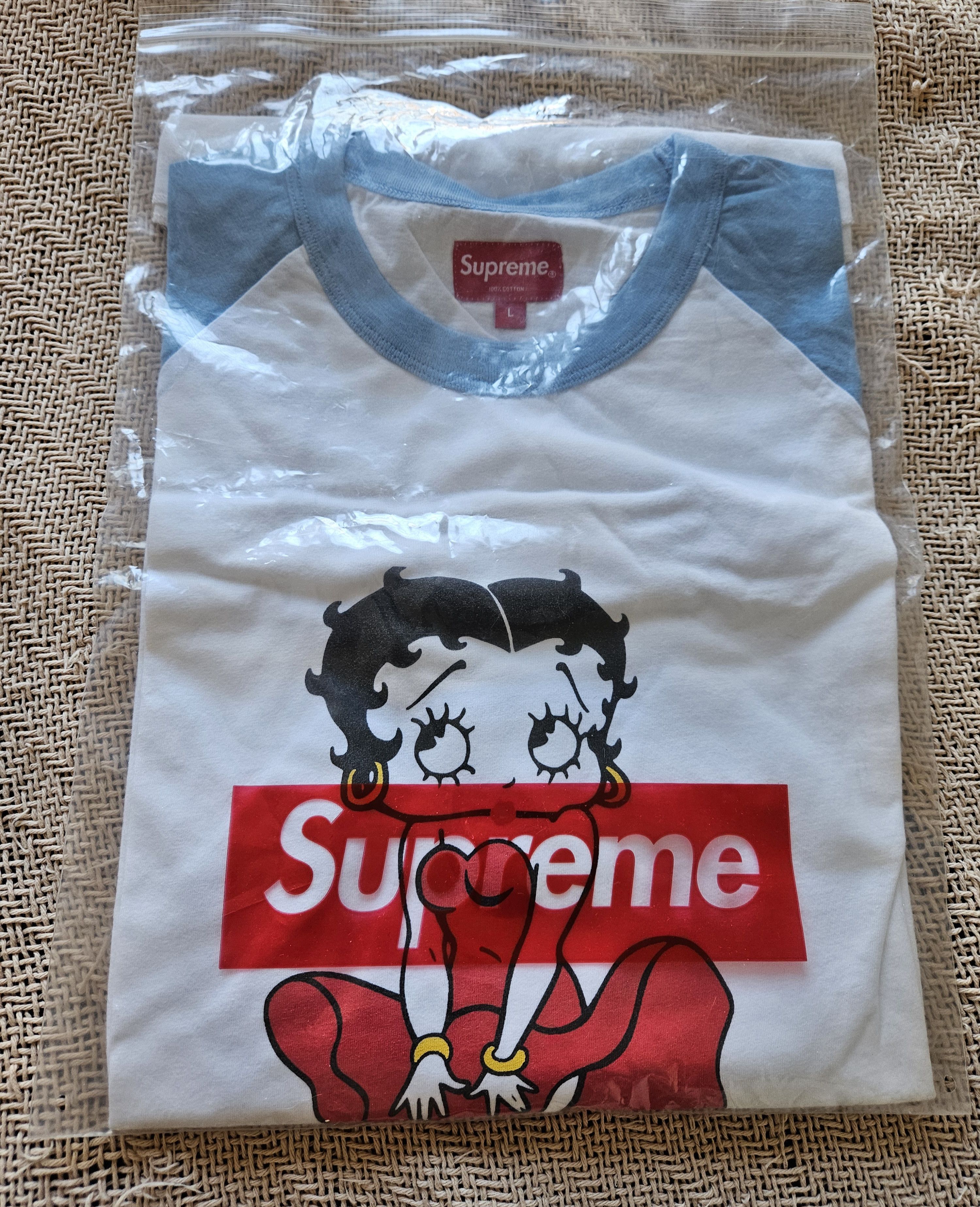 Supreme Supreme Betty Boop Raglan Large Light Blue DS Size US L / EU 52-54 / 3 - 1 Thumbnail