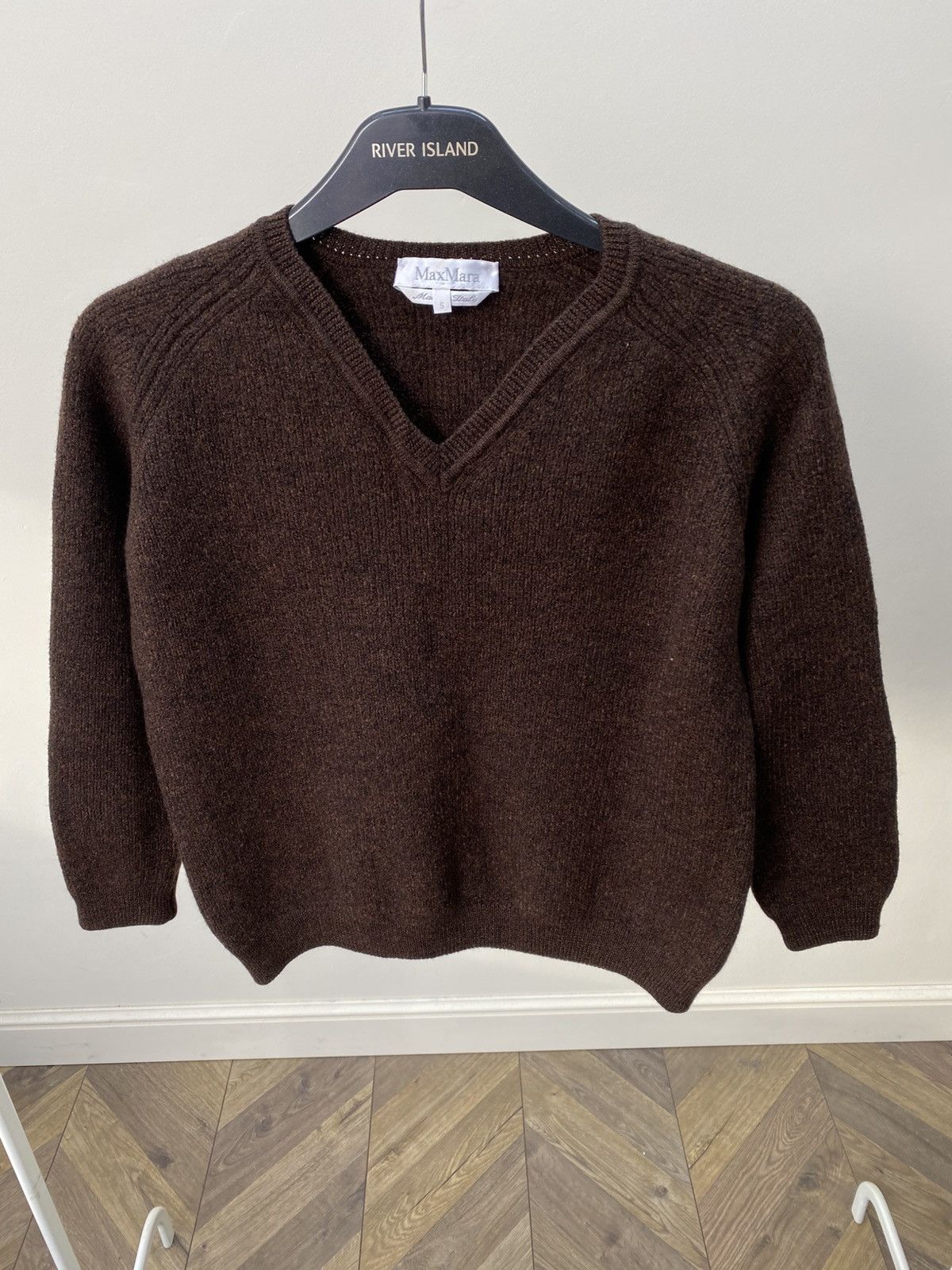 Max Mara Vintage Max Mara Womens V-neck sweater Size S / US 4 / IT 40 - 4 Thumbnail