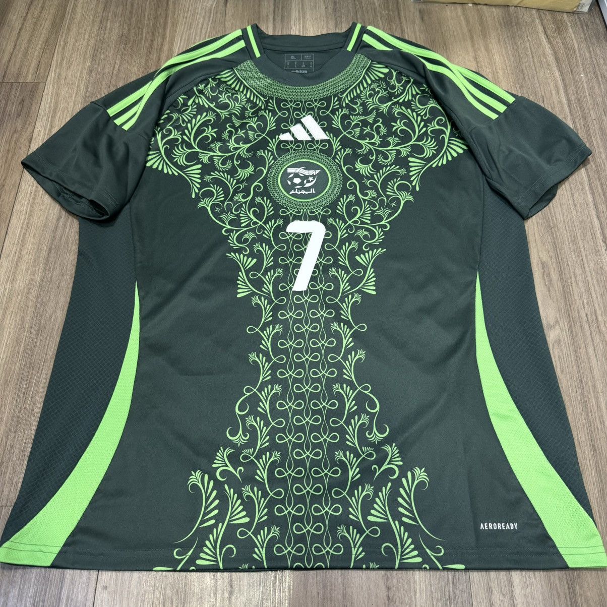 Adidas Algeria 24/25 away shirt #7 Mahrez Size US XL / EU 56 / 4 - 1 Thumbnail