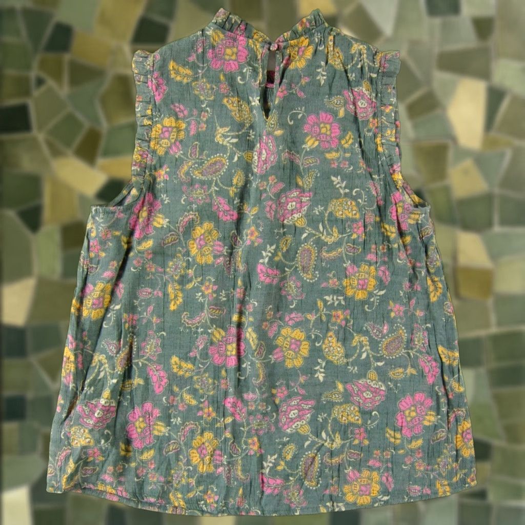 Nanette Lepore Nanette Lepore Blouse Shirt S Green Floral Sleeveless Mock Neck Ruffle Neck 65% rayon 35% polyester Size S / US 4 / IT 40 - 1 Thumbnail