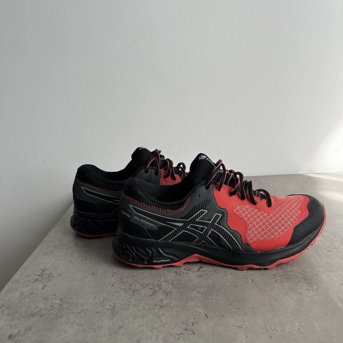Asics ASICS GEL-SONOMA 4 G-TX Size US 7 / EU 40 - 2 Thumbnail