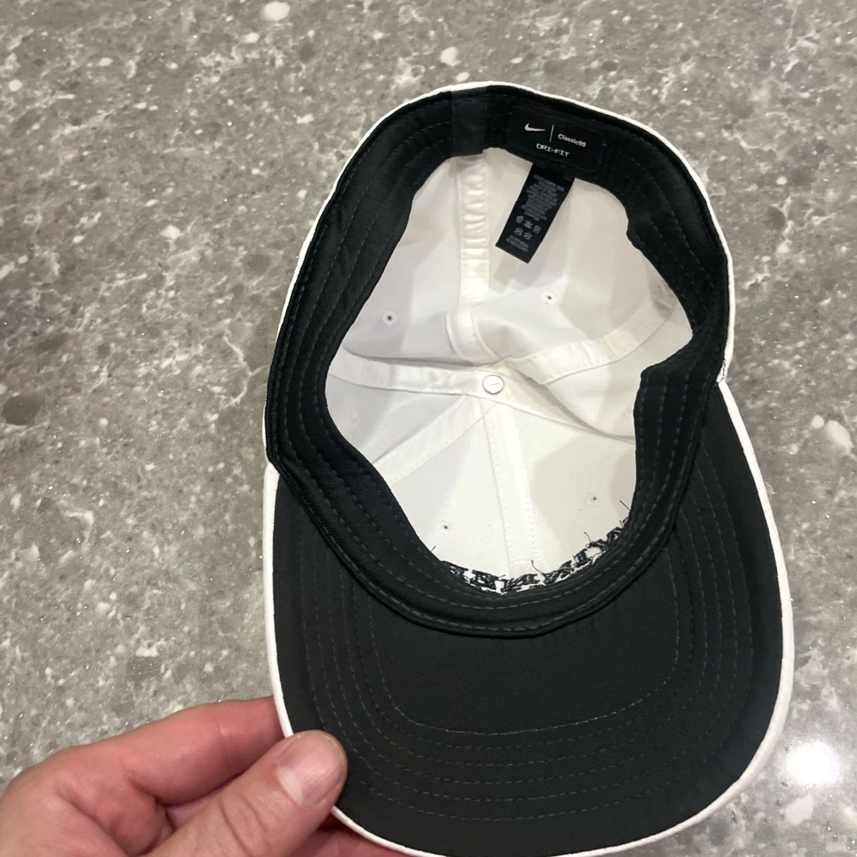 Nike Nike Sportswear Classic99 Hat L/XL White Mens Baseball Cap Shoes? Size ONE SIZE - 5 Thumbnail