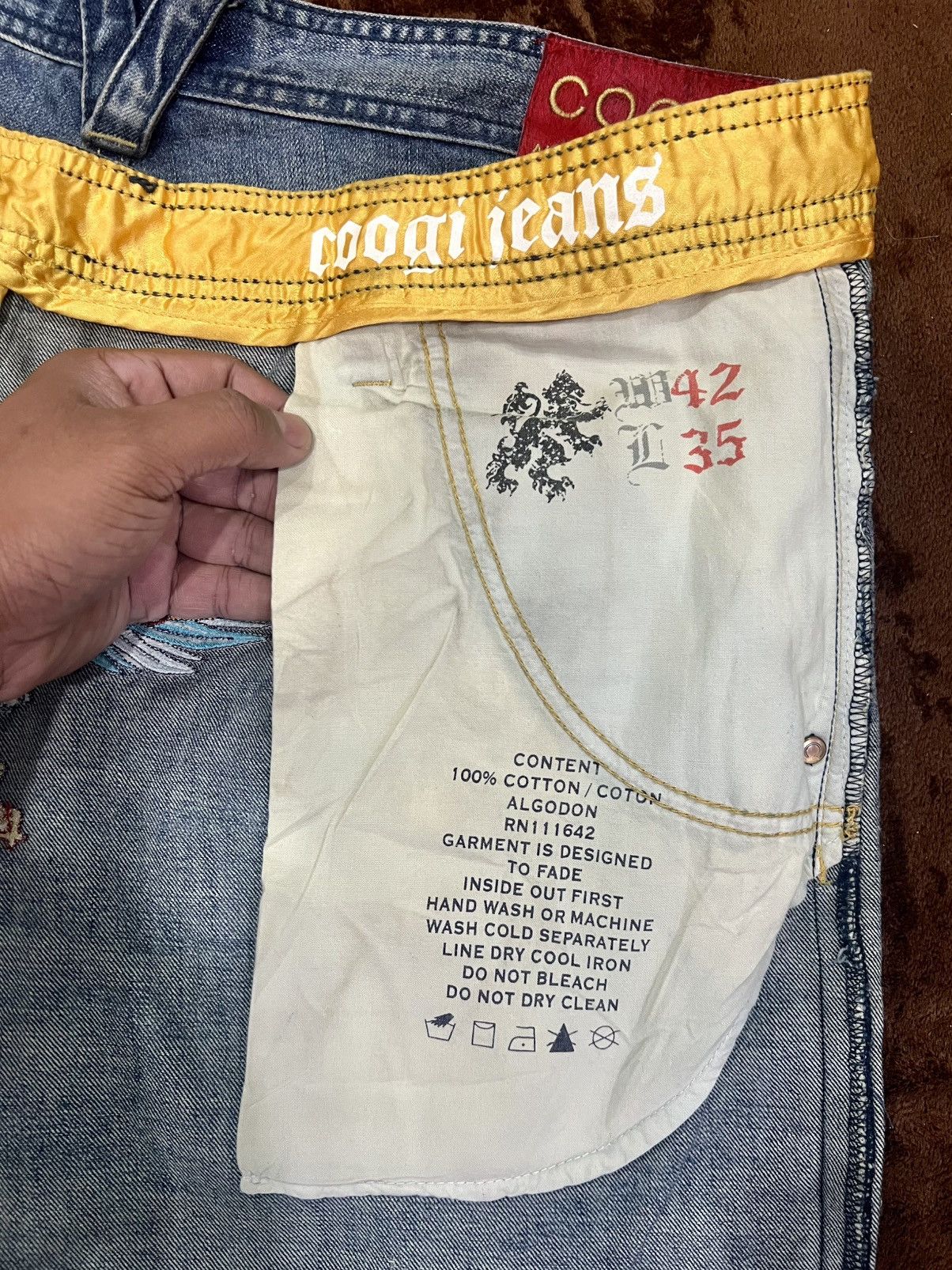 Coogi × JNCO × Vintage Vintage Coogi Crazy Embroided Shorts Baggy Size US 42 / EU 58 - 13 Thumbnail