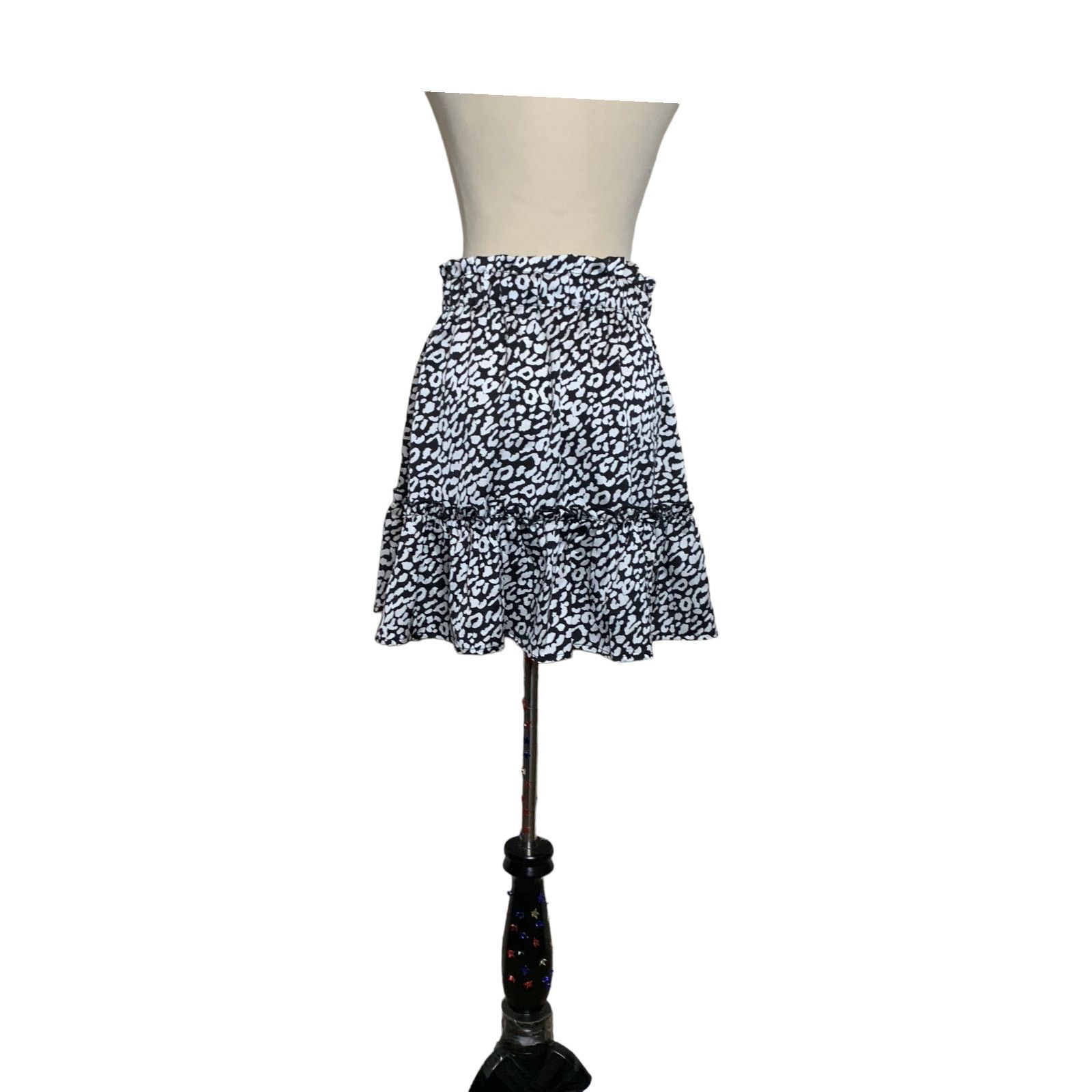 Shein Shein black white pull on mini skirt size 6 Size 28" / US 6 / IT 42 - 4 Thumbnail