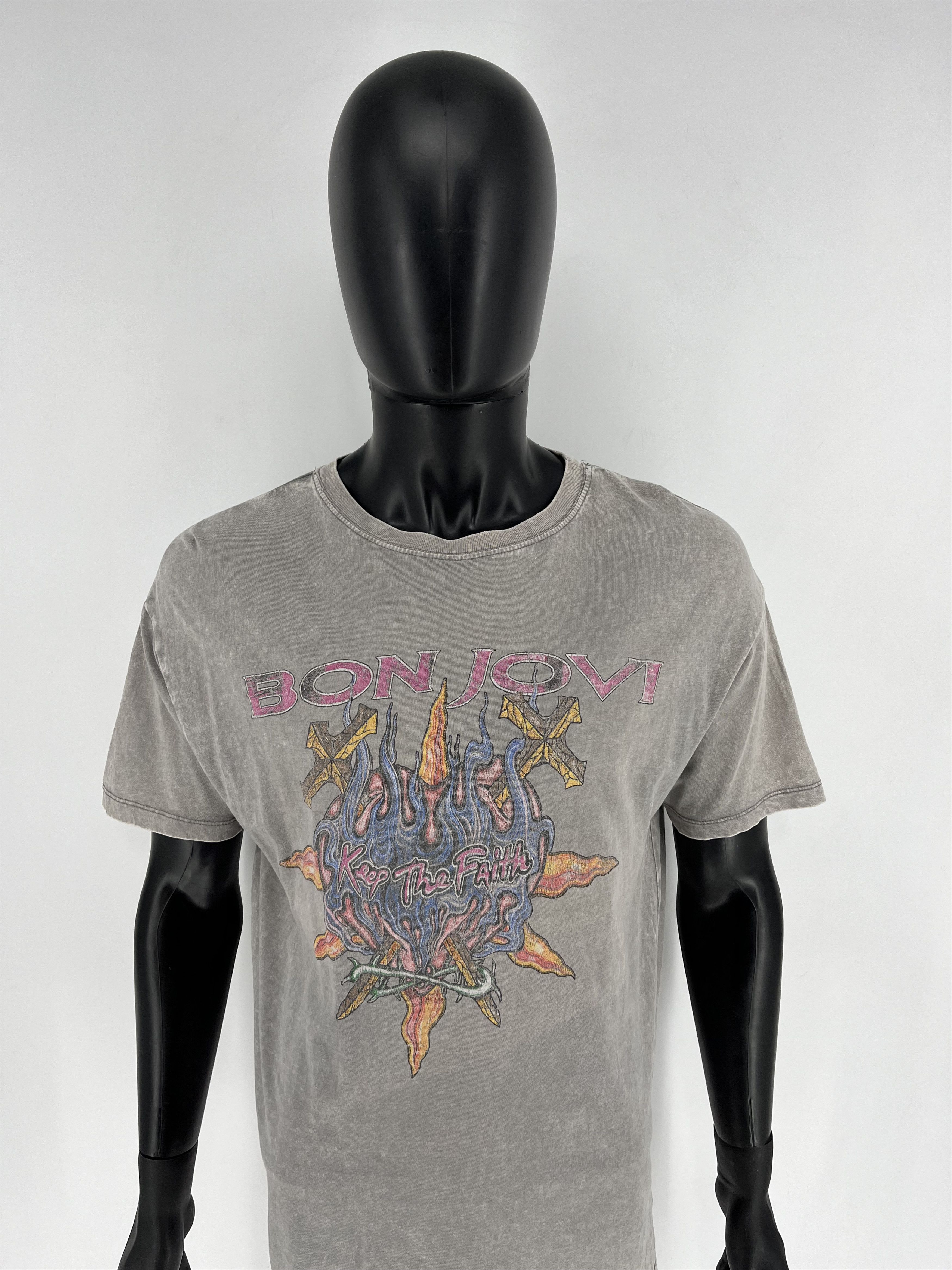 Band Tees × Vintage Faded Bon Jovi The Circle Tour Band Tee Size M Size US M / EU 48-50 / 2 - 5 Thumbnail