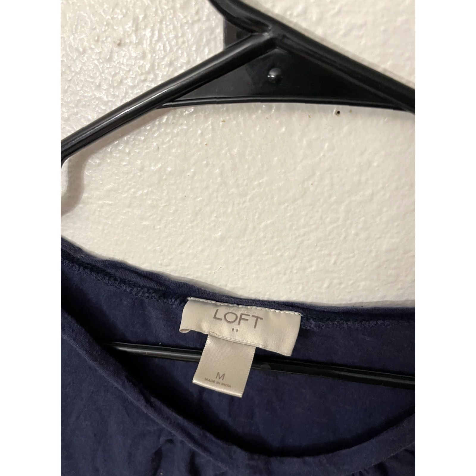 Loft VINTAGE Loft Blouse Womens Size Medium Navy Blue Long Sleeve V Neck Size M / US 6-8 / IT 42-44 - 2 Thumbnail