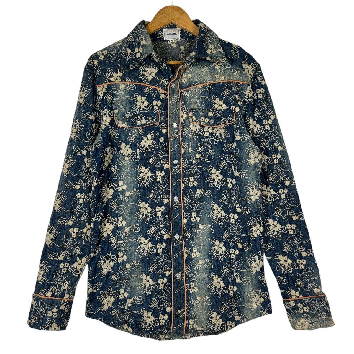 Vintage Acoustic Embroidery Snapbutton shirt