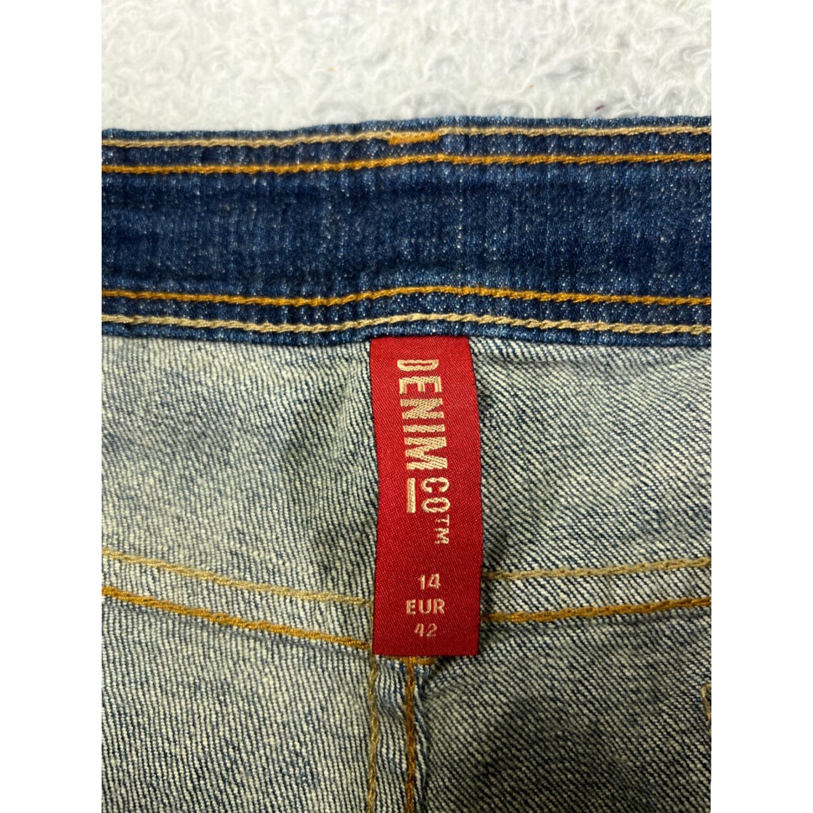 CO Denim Co Jeans Womens 14 Blue Denim Flared Low Rise 33x30 Cotton Blend 5-Pocket Zipper Distressed Regular Size 14 Womens Jeans Size 36" / US 14 / IT 50 - 6 Thumbnail