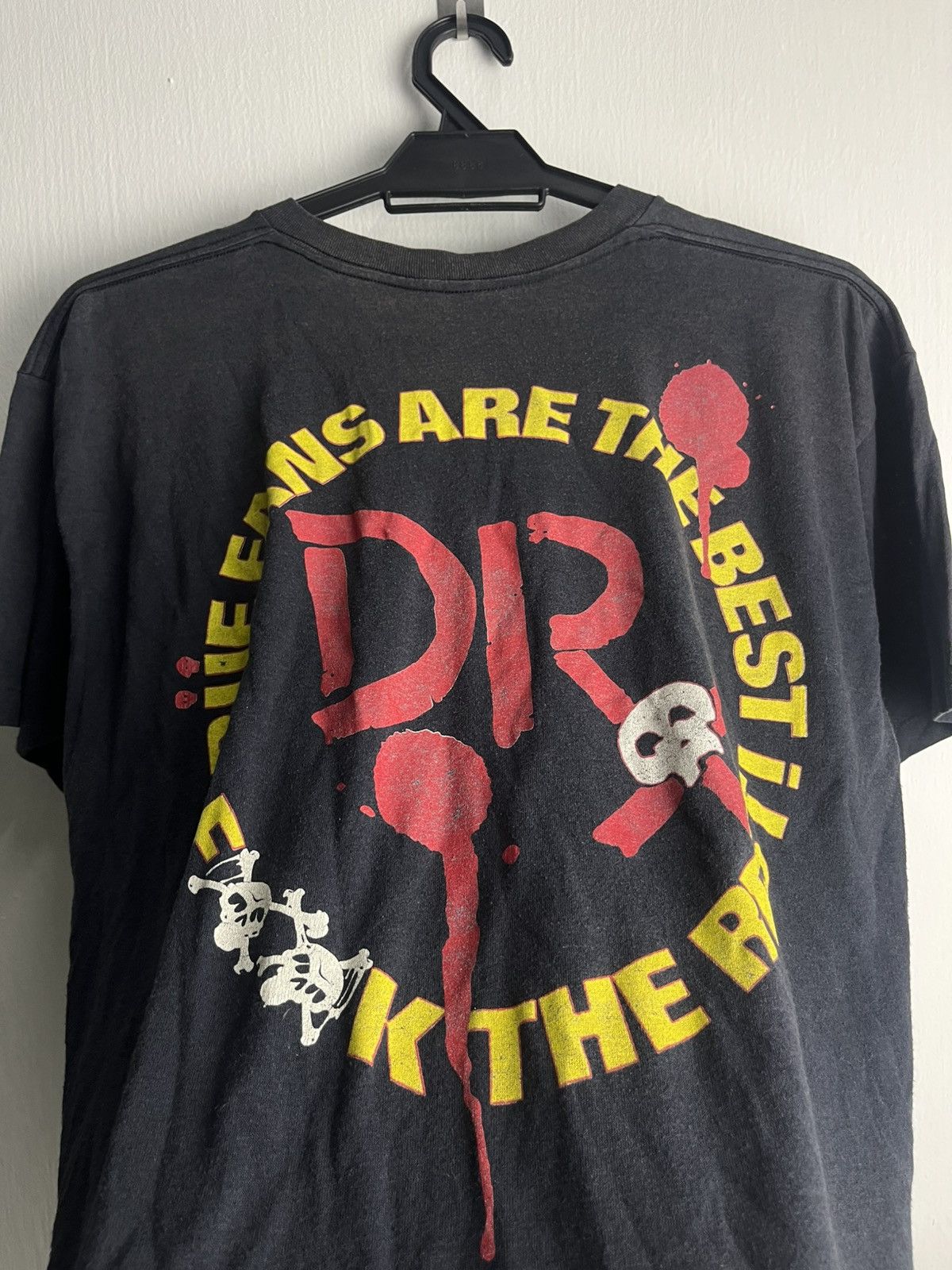 Vintage Vintage 89’s Motley Crue Size US S / EU 44-46 / 1 - 7 Thumbnail