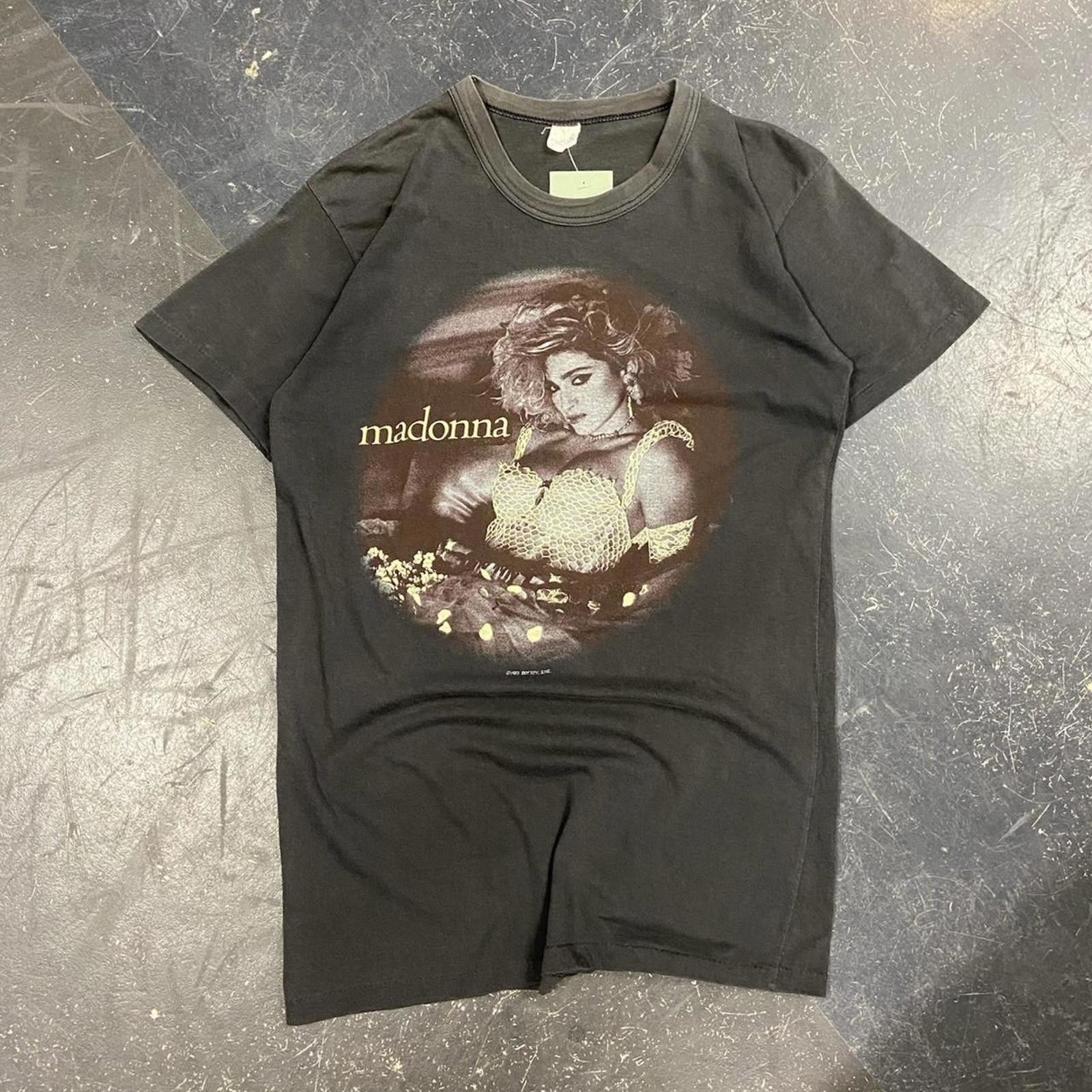 Vintage Vintage 1985 Madonna Tour Tee Size US L / EU 52-54 / 3 - 1 Thumbnail