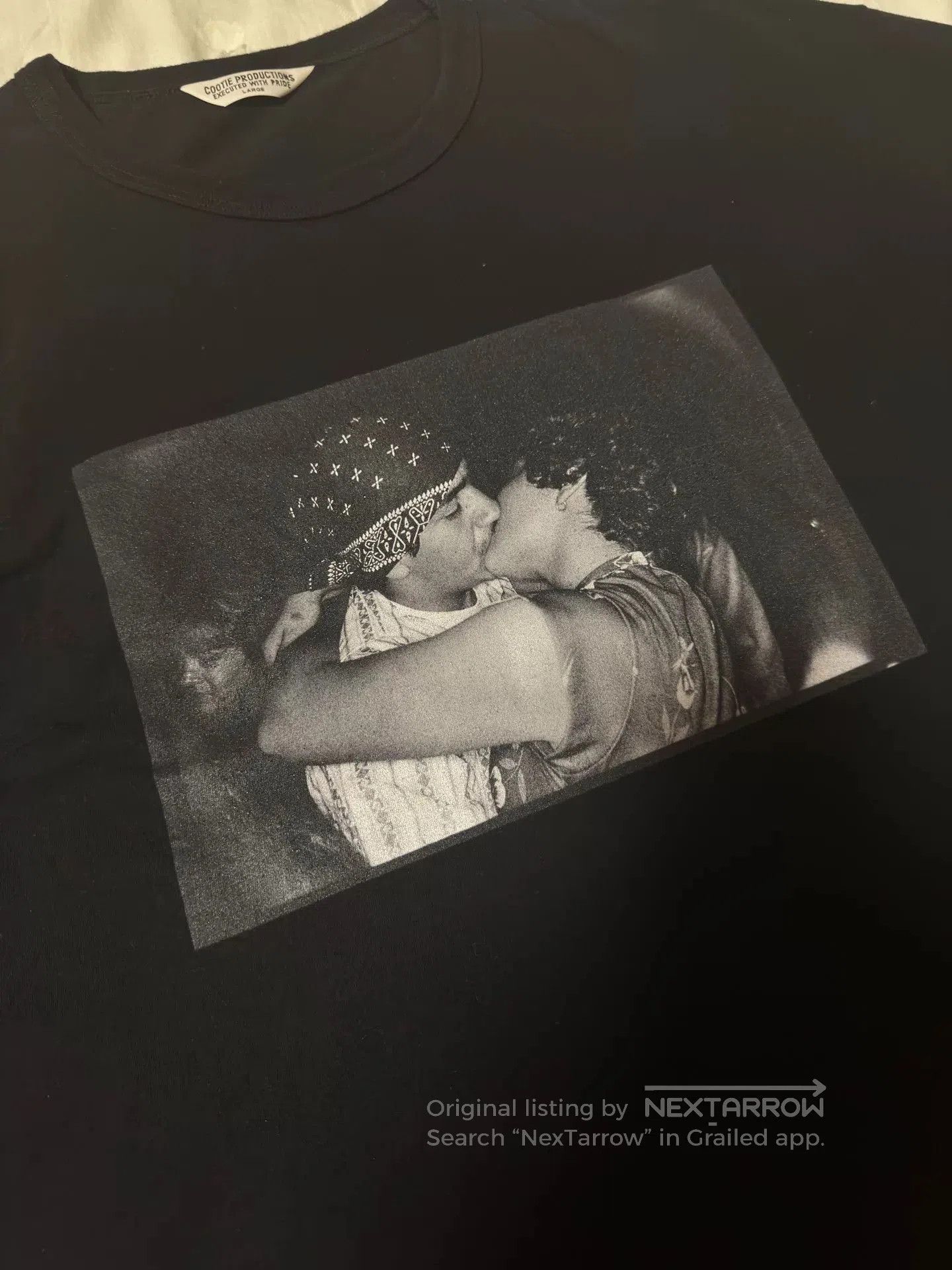 cottle Cootie 24SS Vintage Kiss Print Tee. Size US L / EU 52-54 / 3 - 6 Thumbnail