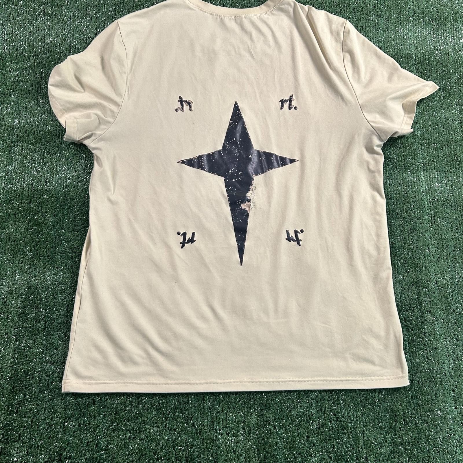 Other Beige gothic Graphic Print T-Shirt. Size medium Size US M / EU 48-50 / 2 - 4 Thumbnail