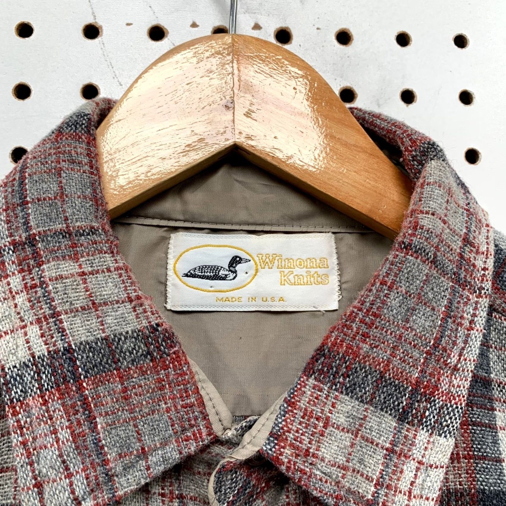 Vintage VINTAGE Winona Knits Shirt Mens Large Red Gray Plaid Button Flannel Outdoors USA Size US L / EU 52-54 / 3 - 4 Thumbnail