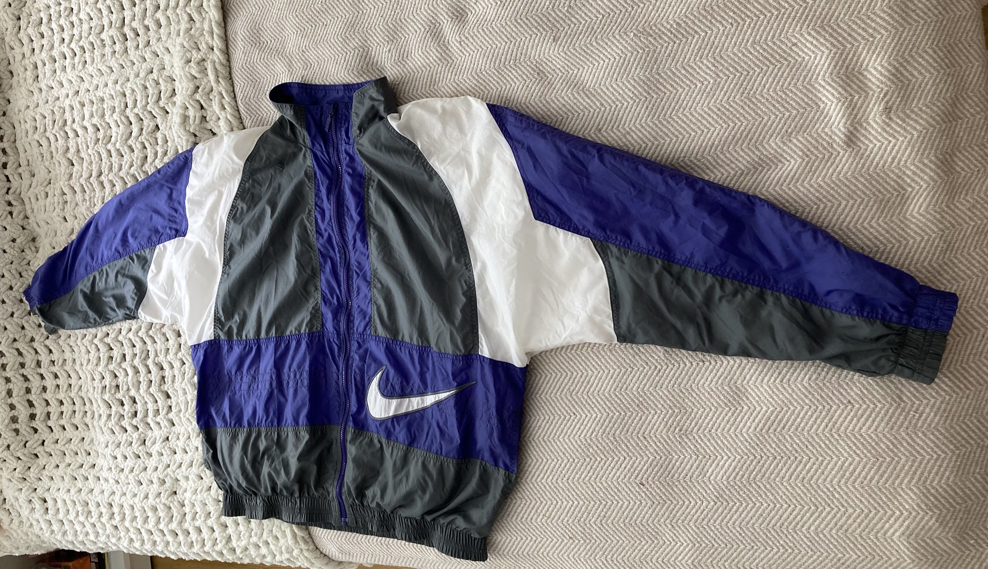 Nike × Vintage Vintage 90-S Nike Big Swoosh Baggy Track Jacket Size US L / EU 52-54 / 3 - 3 Thumbnail