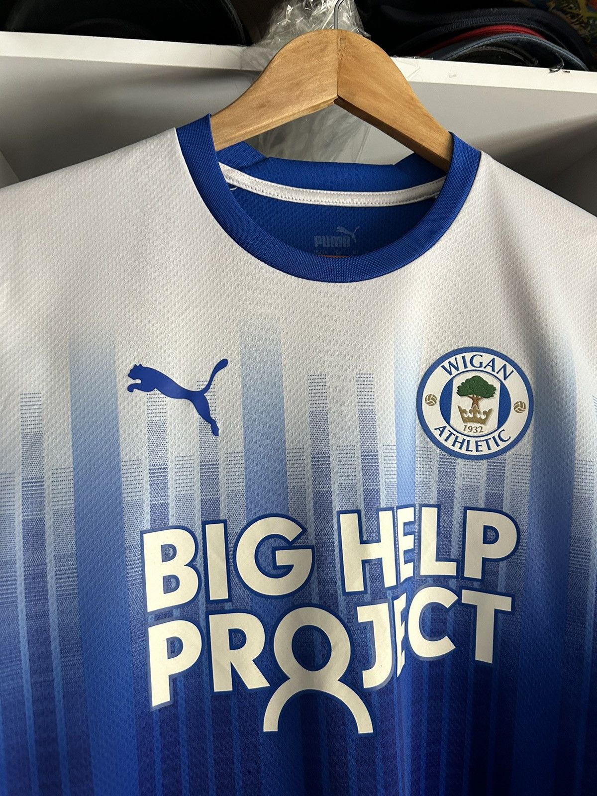 Other Wigan 2022/23 Home Puma soccer jersey shirt Size US M / EU 48-50 / 2 - 5 Thumbnail