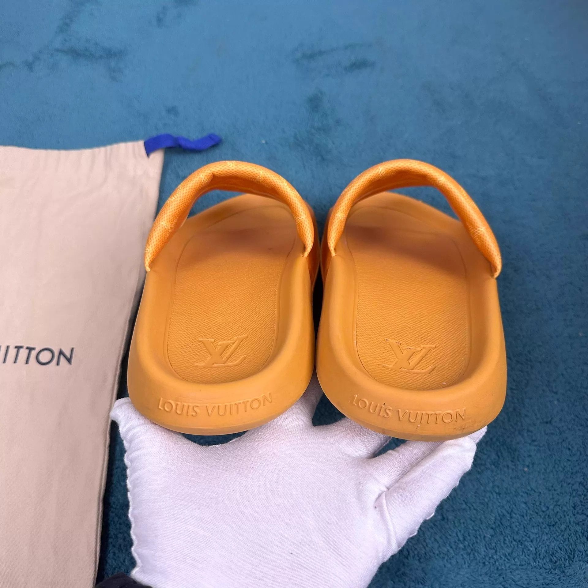 Louis Vuitton LV waterfront 2025 Early Spring men's yellow slides size 42 Size US 9 / EU 42 - 4 Thumbnail