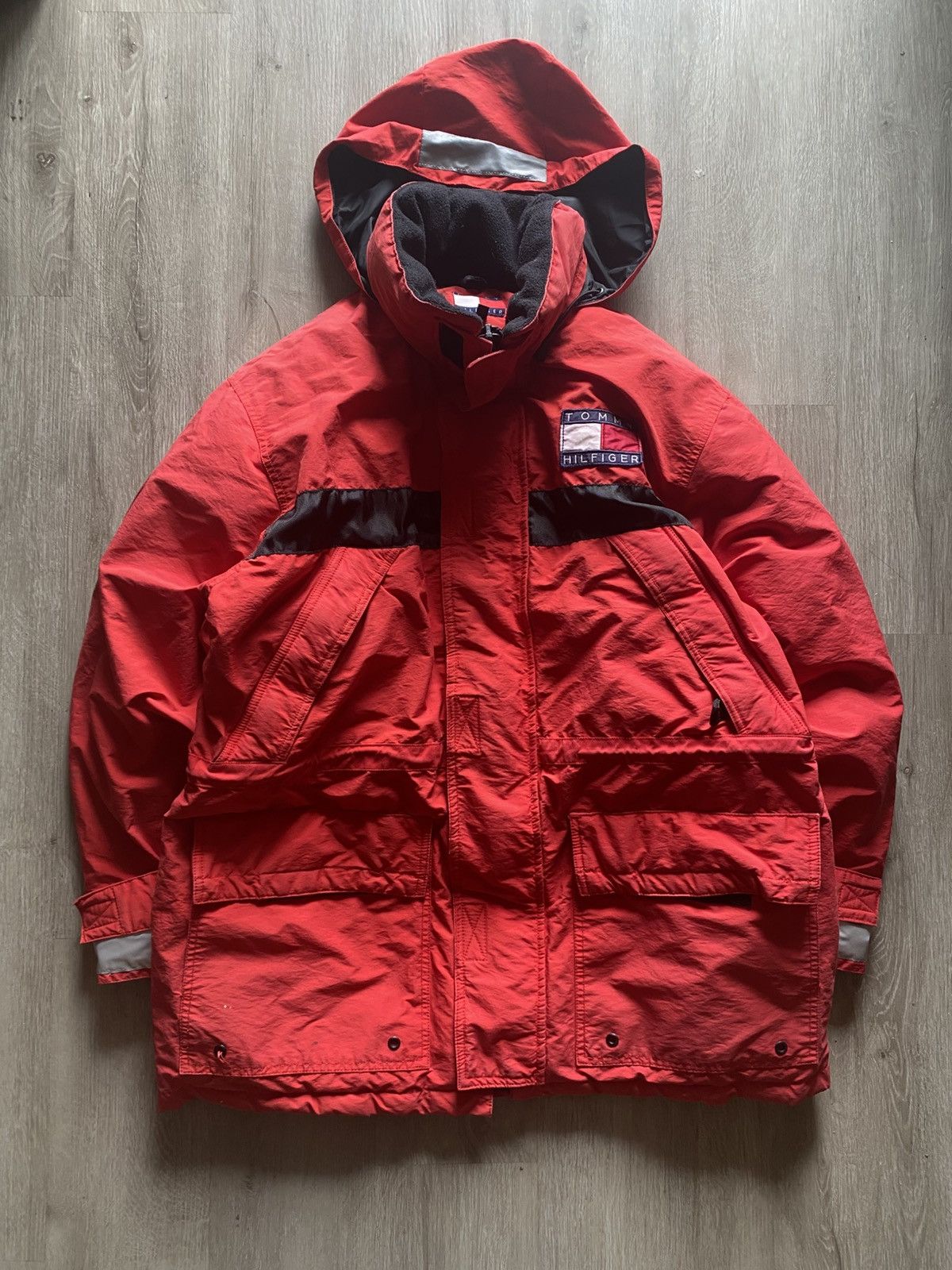 Vintage Vintage 90s Tommy Hilfiger Red Parka Jacket Size US S / EU 44-46 / 1 - 1 Thumbnail