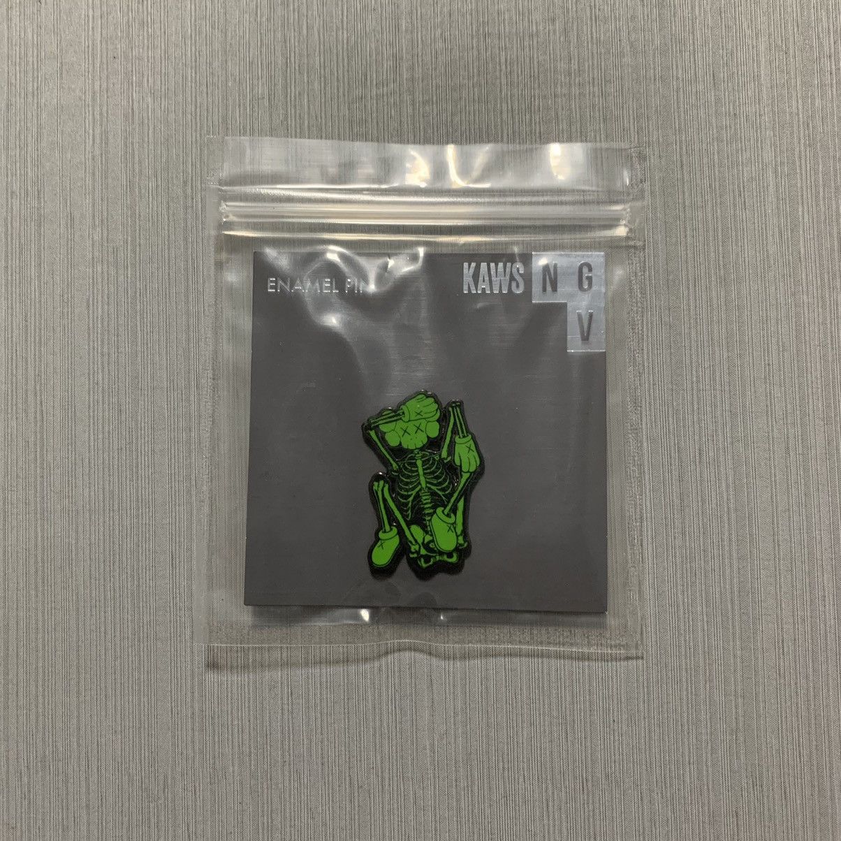 image of Enamel Pin Skeleton Fortnite Green, Men's