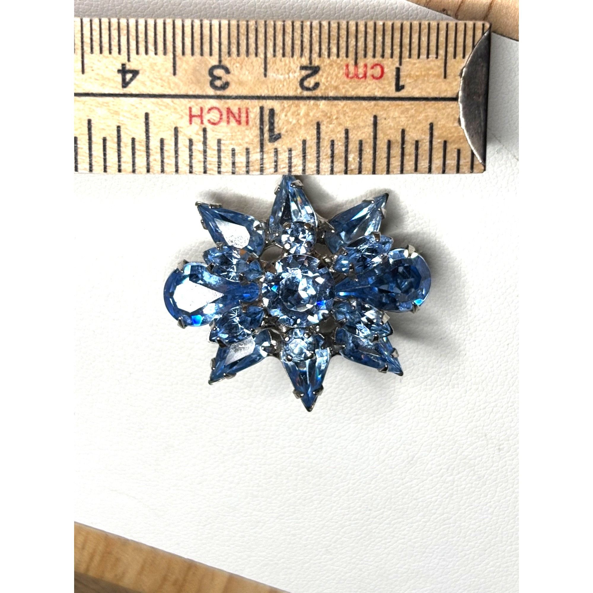 & Other Stories Vintage Blue Rhinestone Snowflake Brooch Size ONE SIZE - 3 Thumbnail