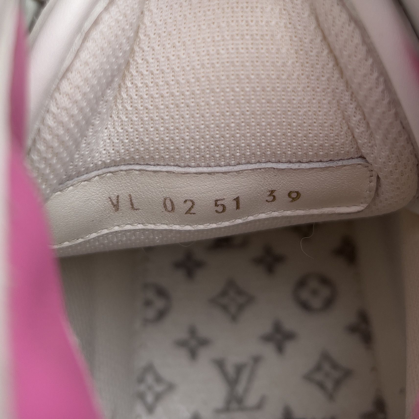 Louis Vuitton Louis Vuitton Squad Chunky Sneaker Boot Converse Monogram Size US 9 / IT 39 - 9 Thumbnail