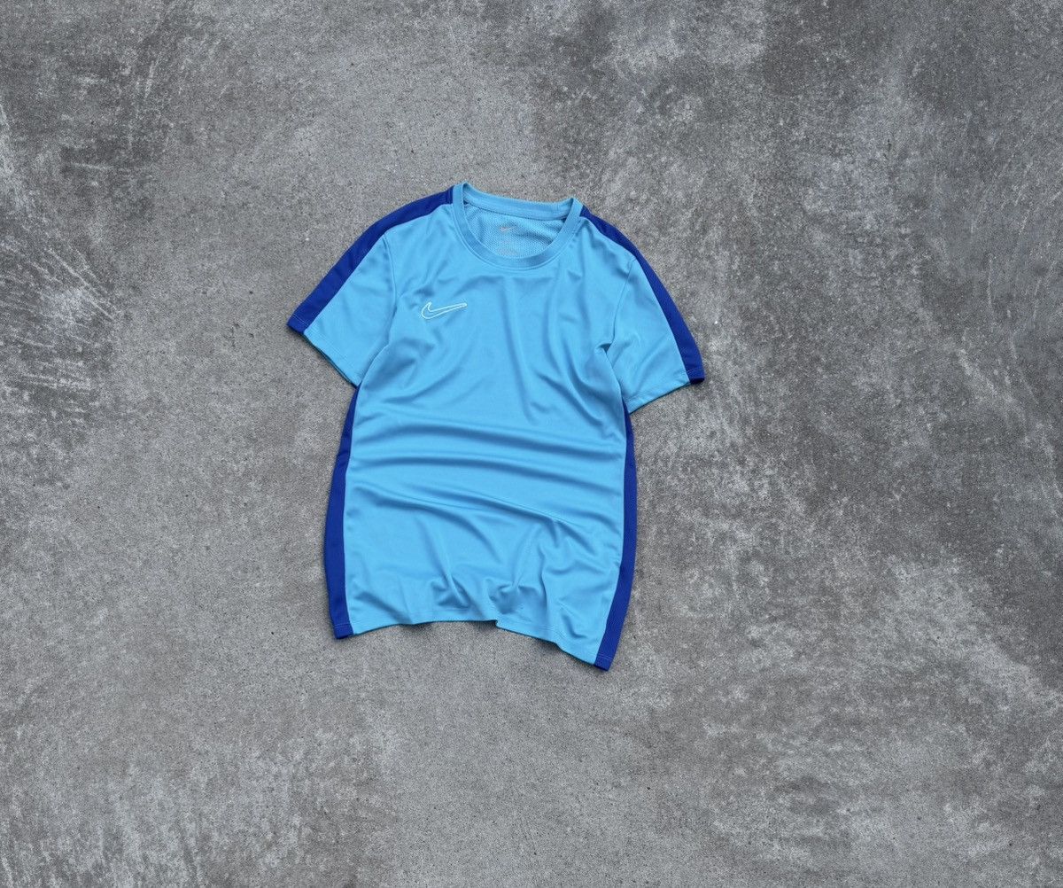 Nike × Vintage Nike y2k streetwear sportswear t-shirt Size US S / EU 44-46 / 1 - 1 Thumbnail
