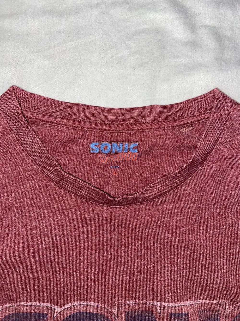 Anime VINTAGE SONIC THE HEDGEHOG Y2K T SHIRT VIDEO GAME TEE SEGA Size US L / EU 52-54 / 3 - 13 Thumbnail