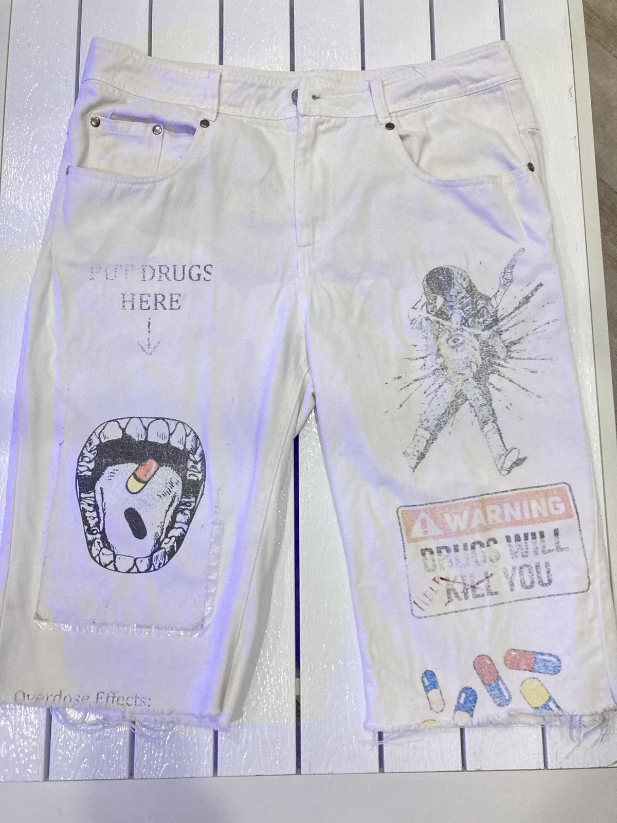 Other Dont Overdose Shorts Size US 33 - 2 Thumbnail