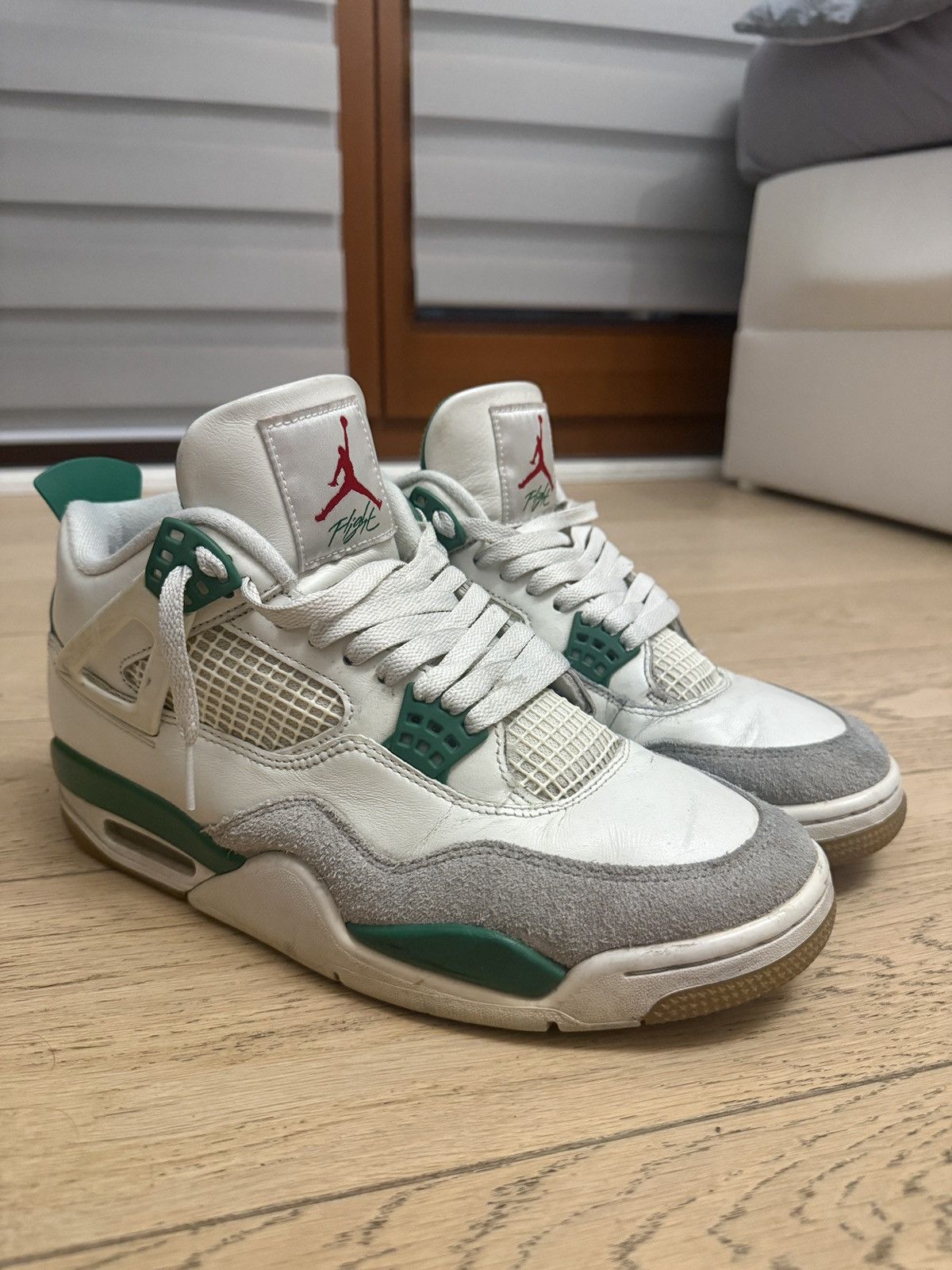 Nike Air Jordan 4 SB Pine Green Size US 10.5 / EU 43-44 - 1 Thumbnail